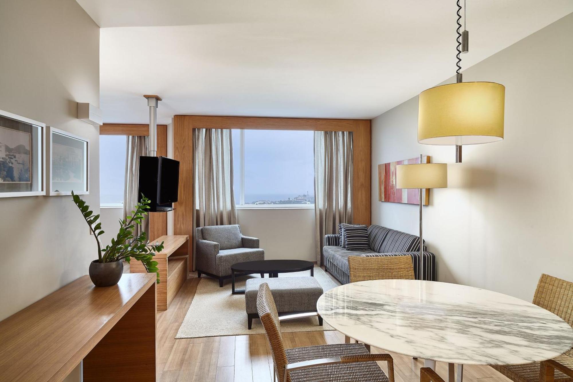 SUÍTE VIP de 1 Quarto Maior com 1 Cama de Casal - Andar VIP