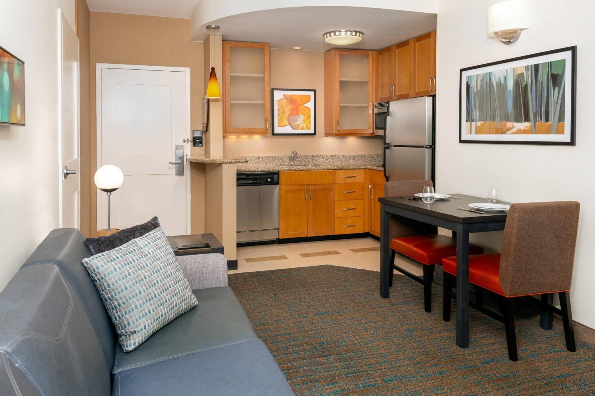 King Studio with Sofa Bed