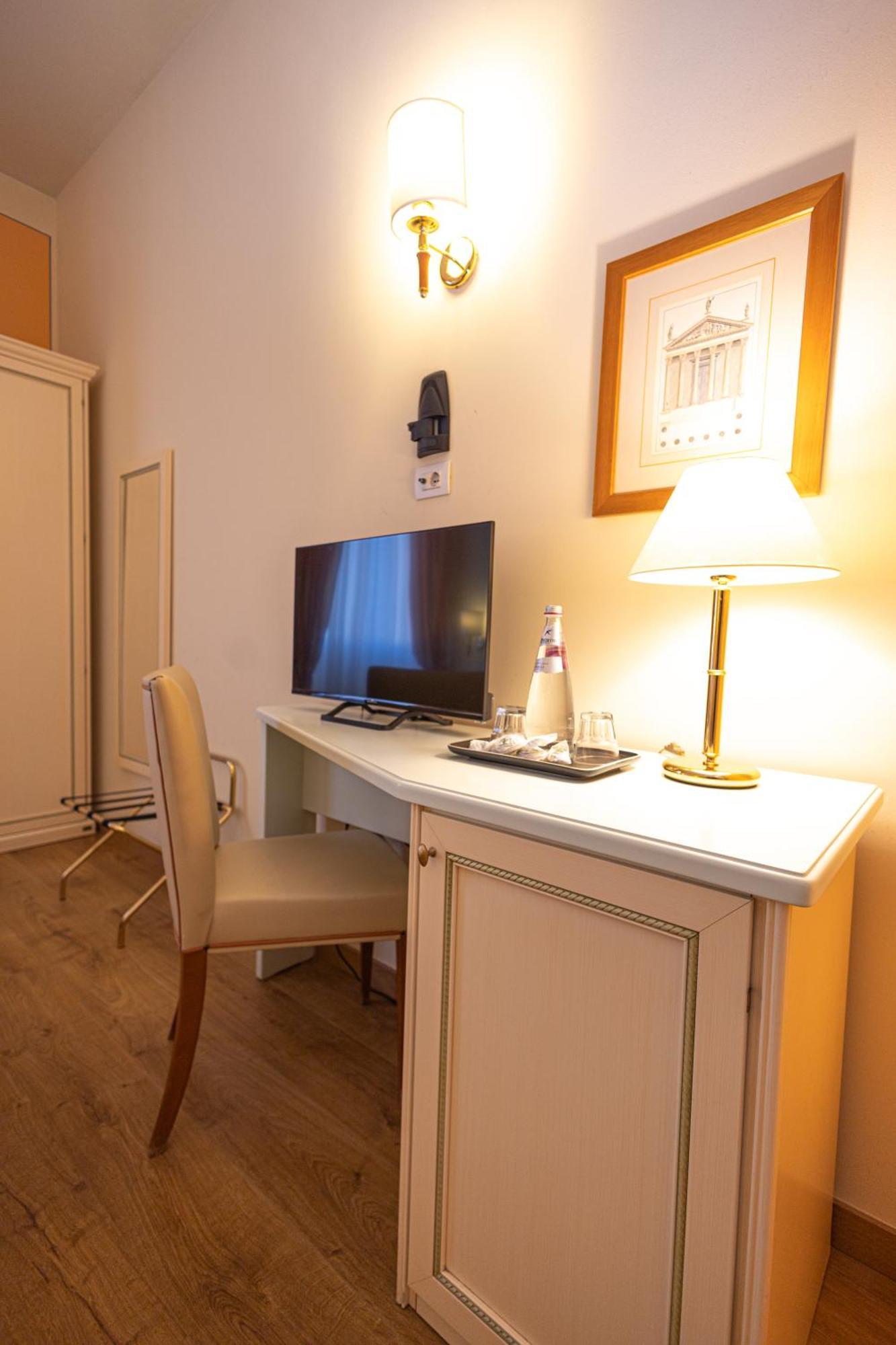 Superior double or Twin Room with Balcony