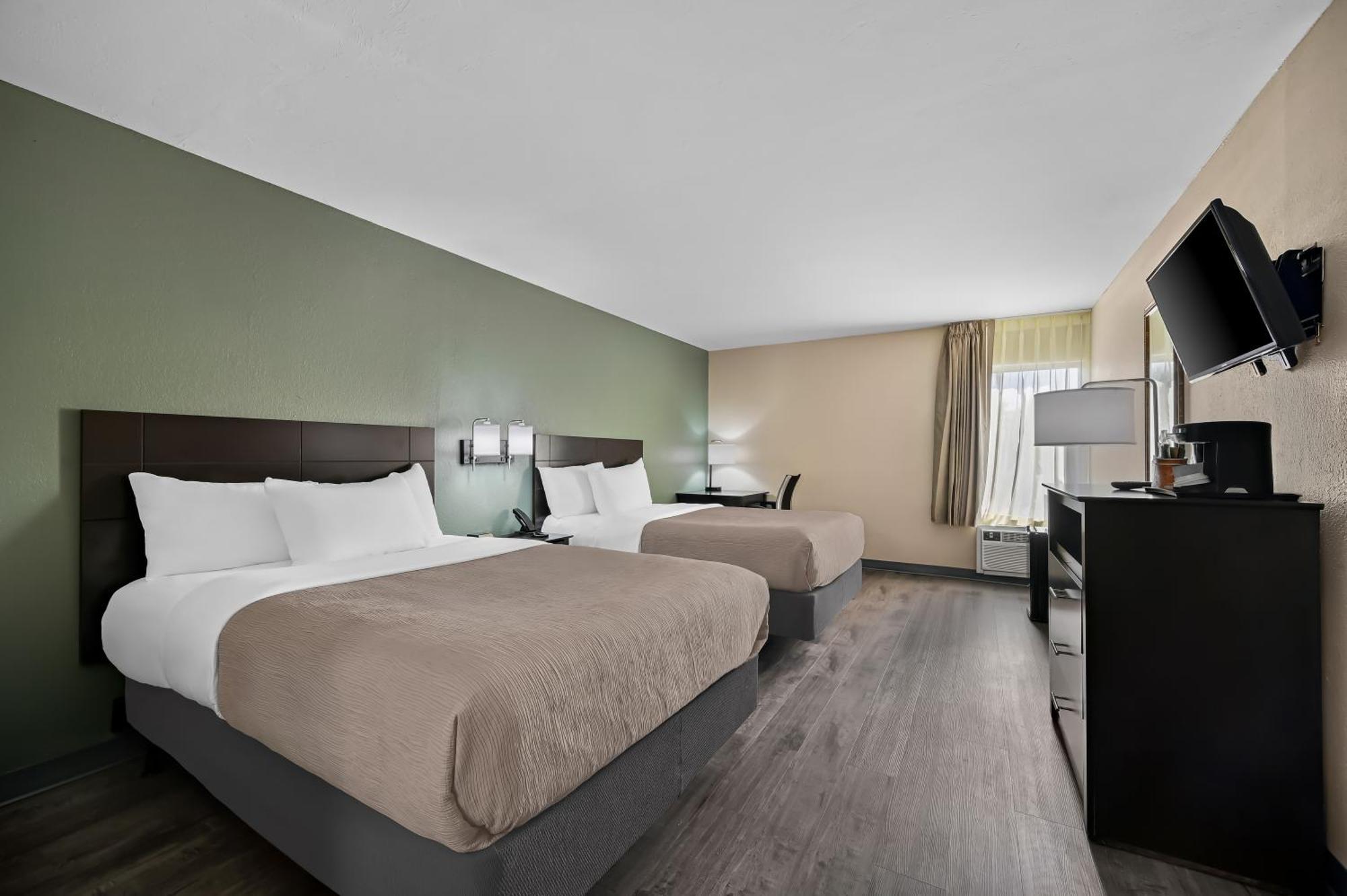 Double Room with Two Double Beds - Accessible/Non-Smoking
