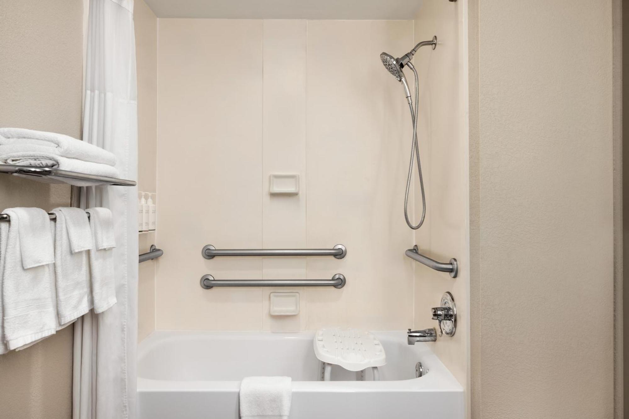 King Room - Mobility Access/Non-Smoking
