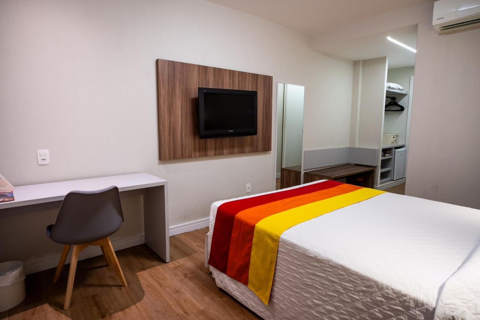 Quarto Standard com Cama Queen-size