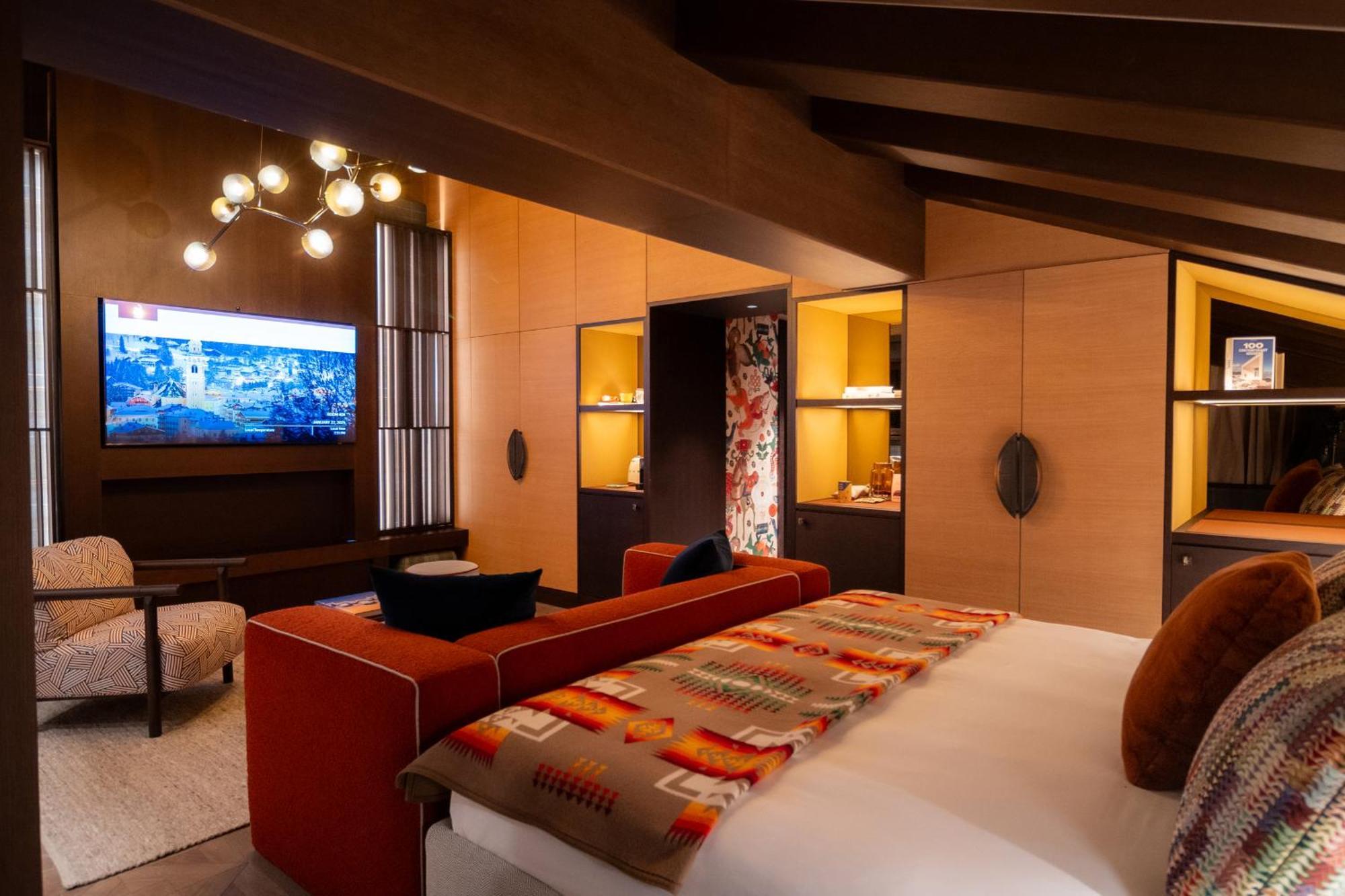 Suite