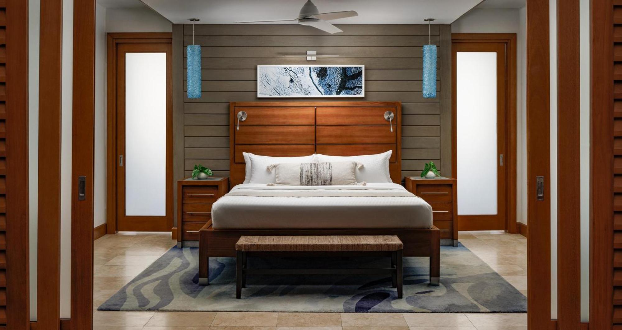 Beachfront Romeo & Juliet One-Bedroom Butler Villa Suite with Outdoor Tranquility Soaking Tub