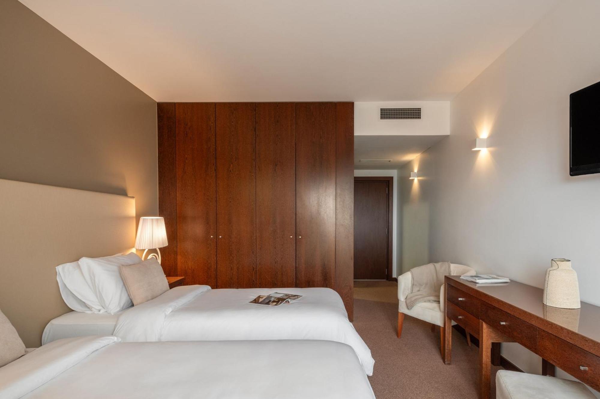 Twin Room Balcony,1646329017:JPEG
