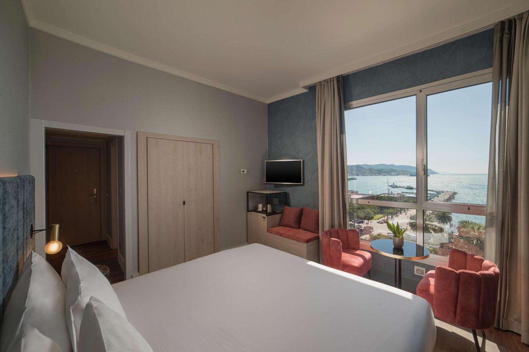 Superior Double or Twin Room View,1649013976:JPEG