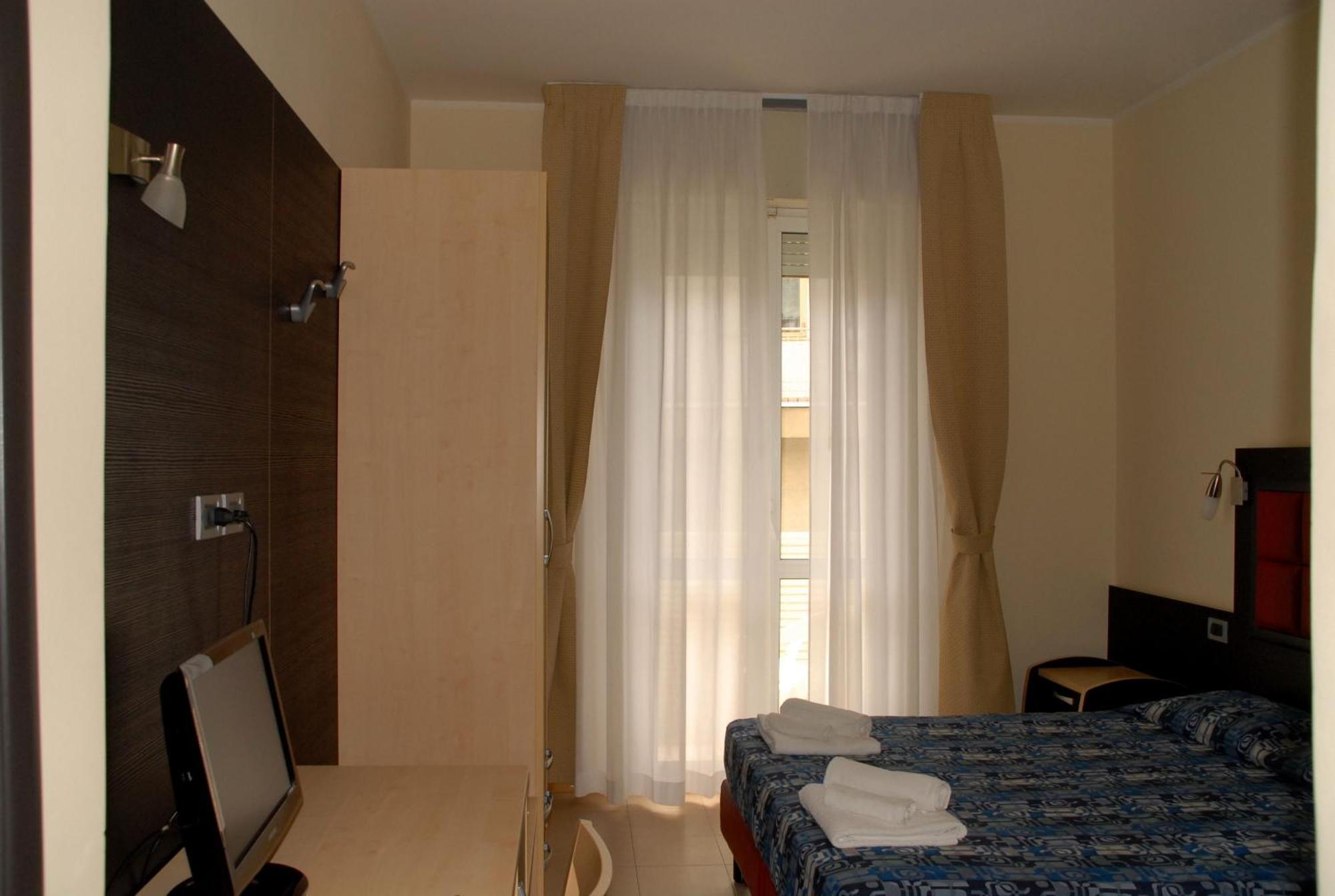 Habitación Triple con balcón