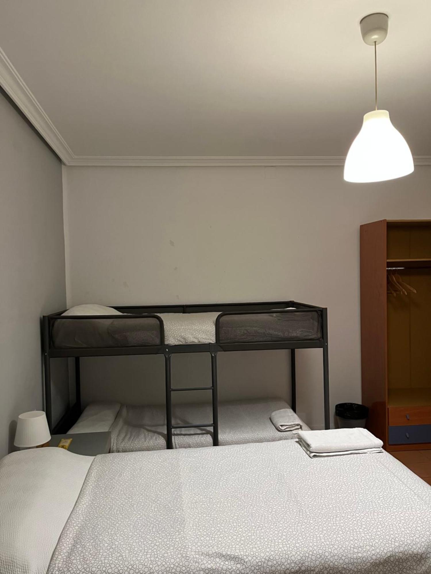 Quarto Quádruplo com Casa de Banho Partilhada