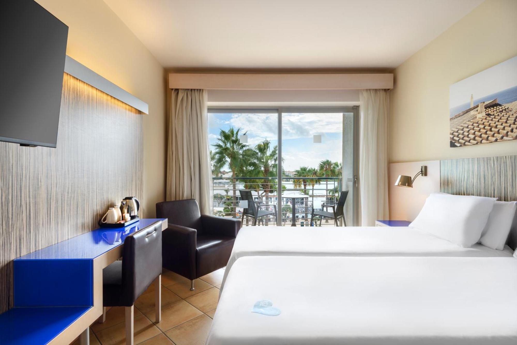 Twin/Double balcony room (1 adult),1652744560:JPEG