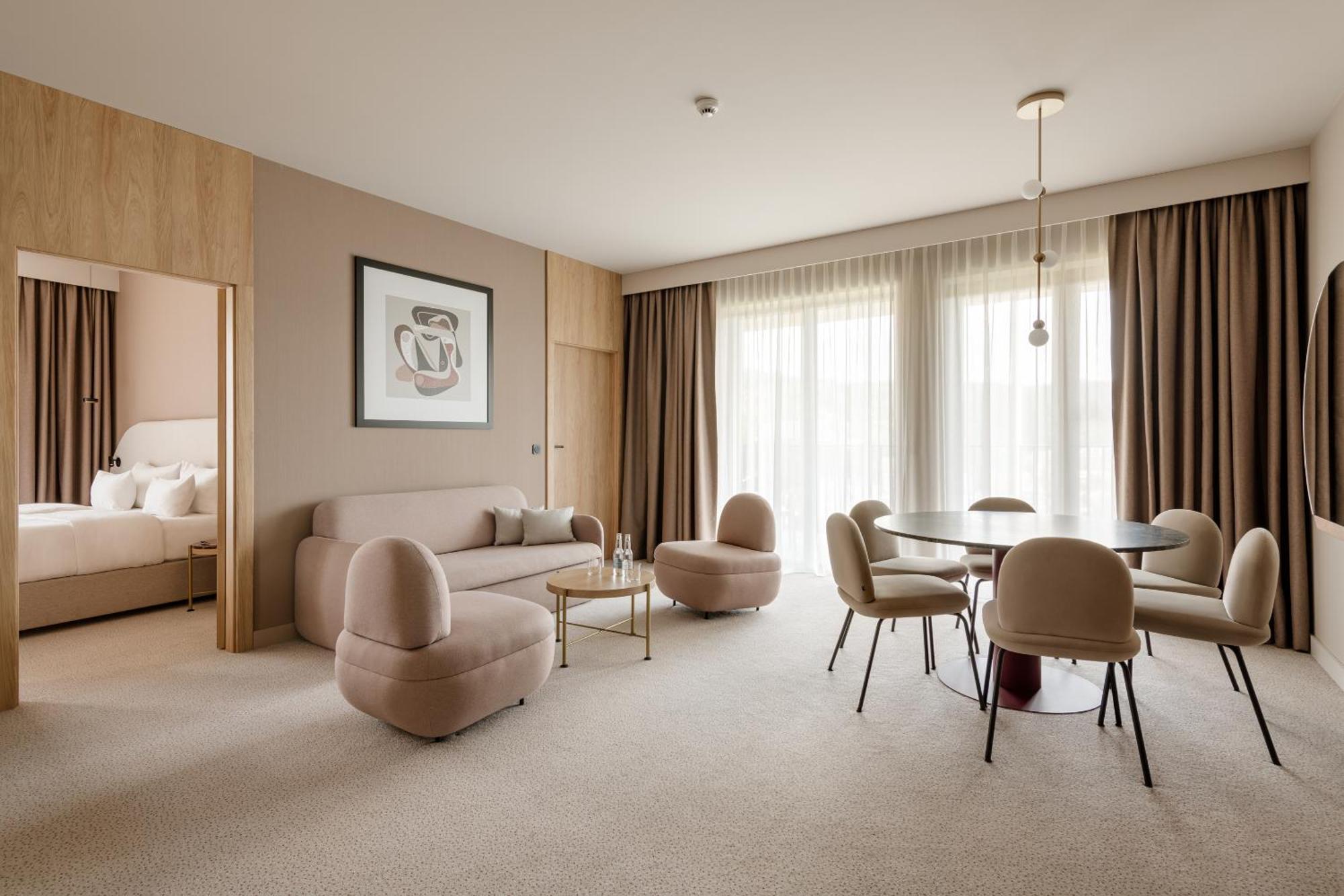 Executive Suite