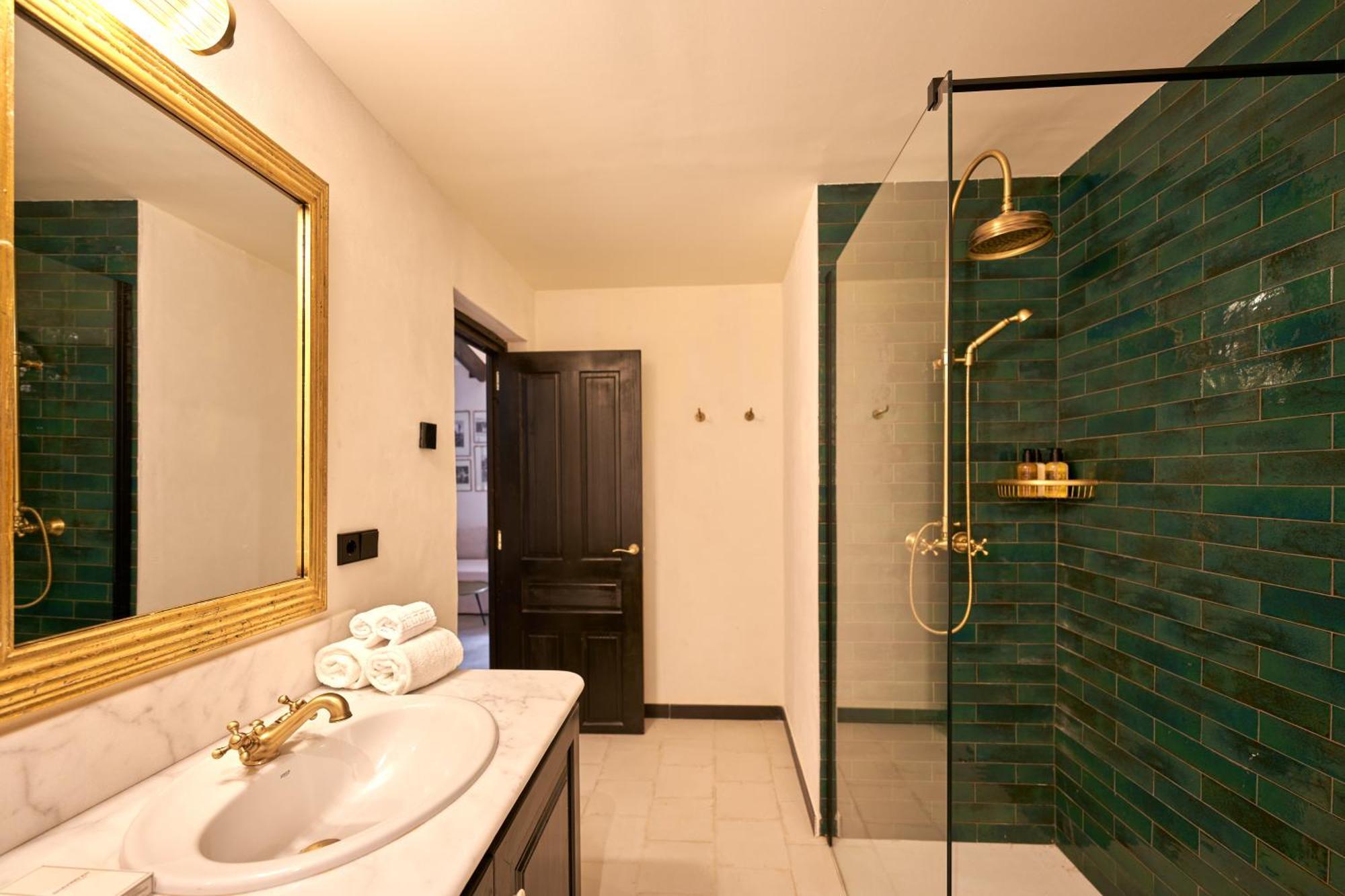 Suite Terrace,1654256997:JPEG