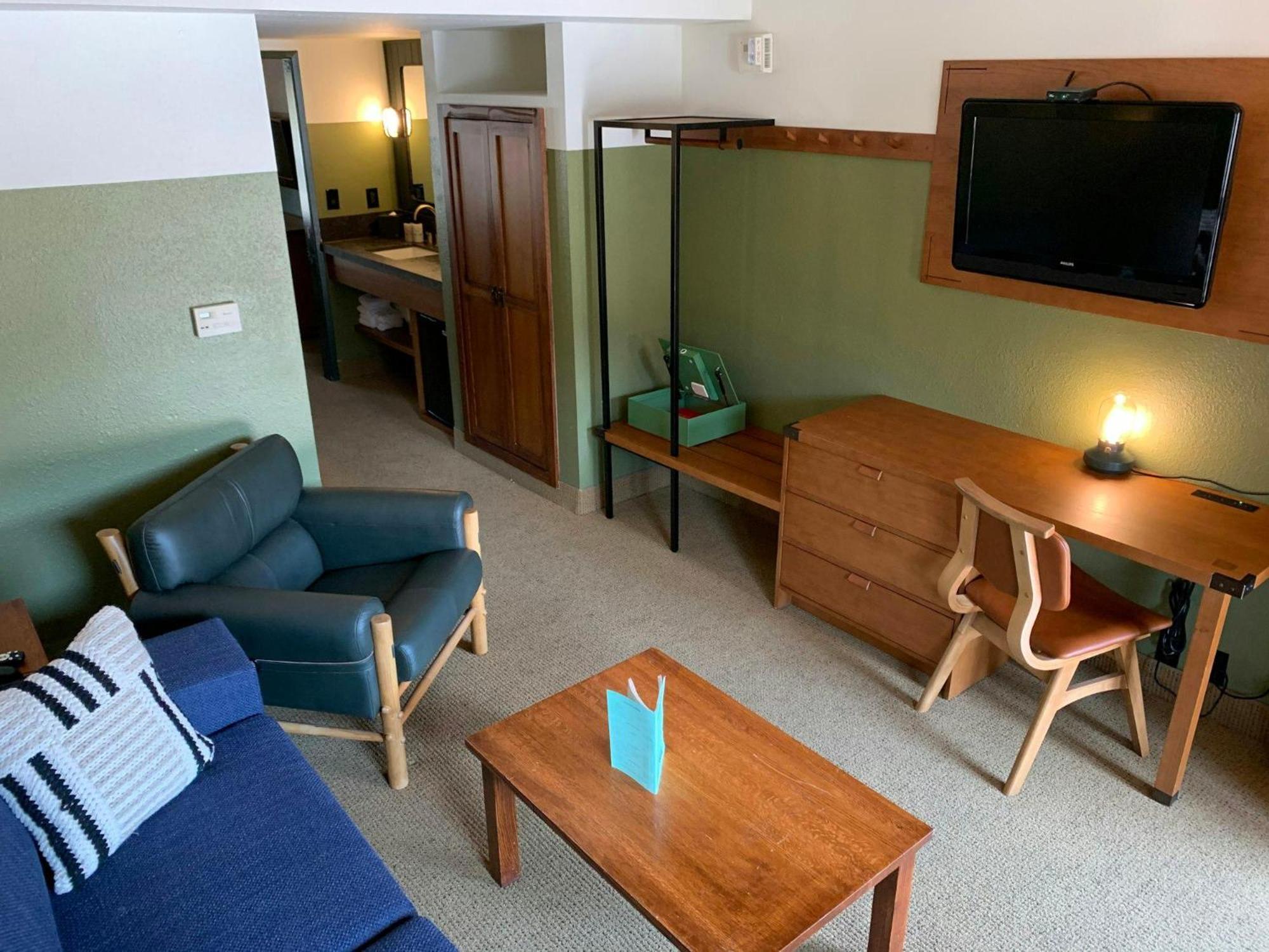 Jasper Suite,1654280609:JPEG