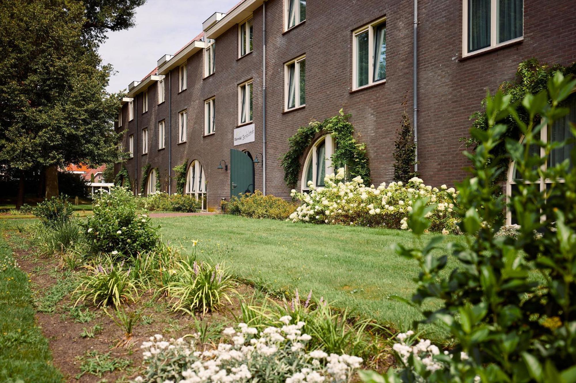 Tweepersoonskamer met 2 Aparte Bedden