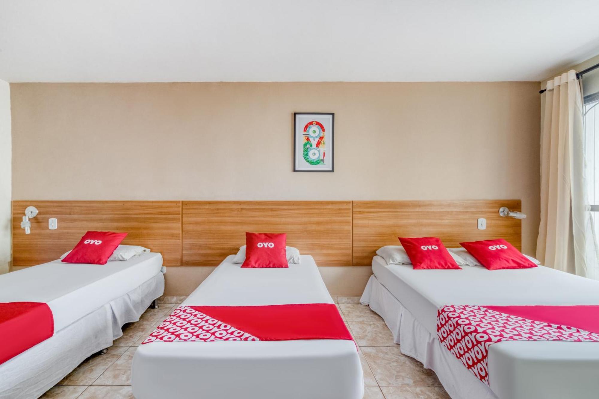 Habitación Cuádruple - 1 cama doble y 2 camas individuales