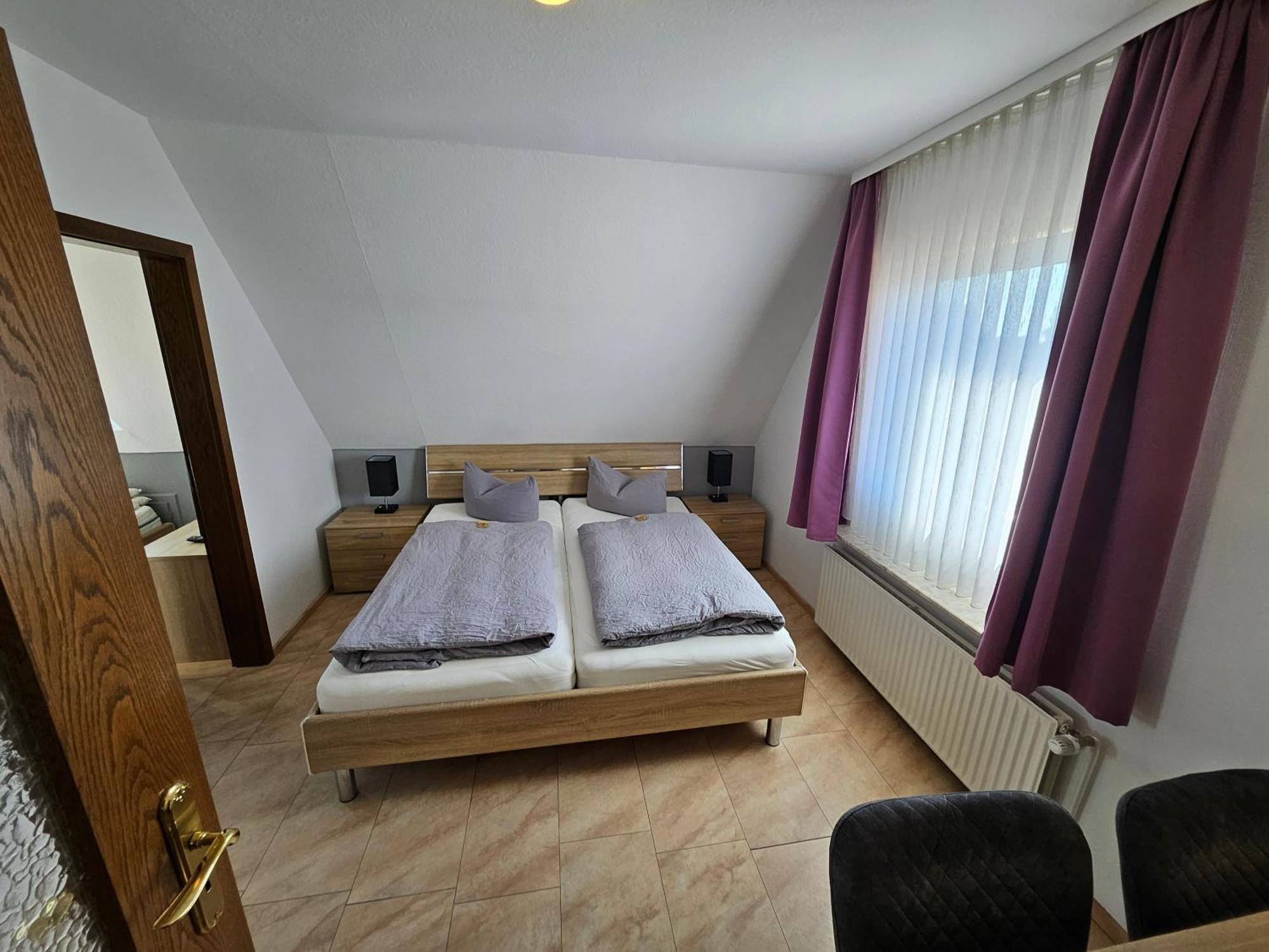 Driepersoonskamer (3 Volwassenen)