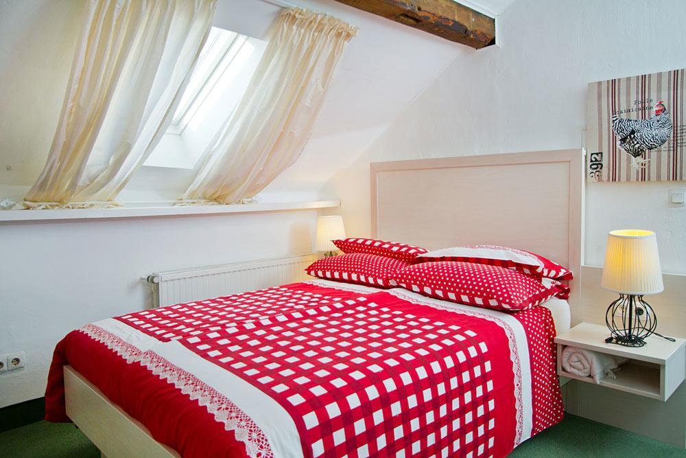 Two-Bedroom Apartment,1588069743:JPEG