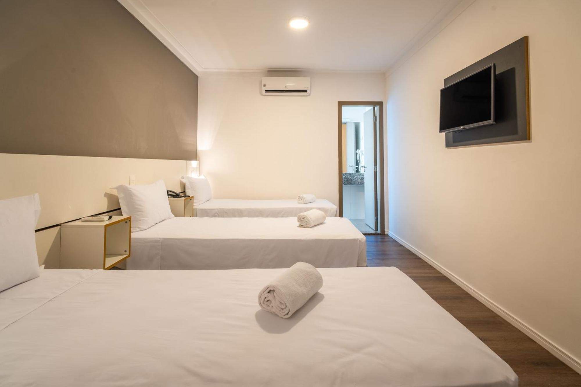Quarto Triplo Standard