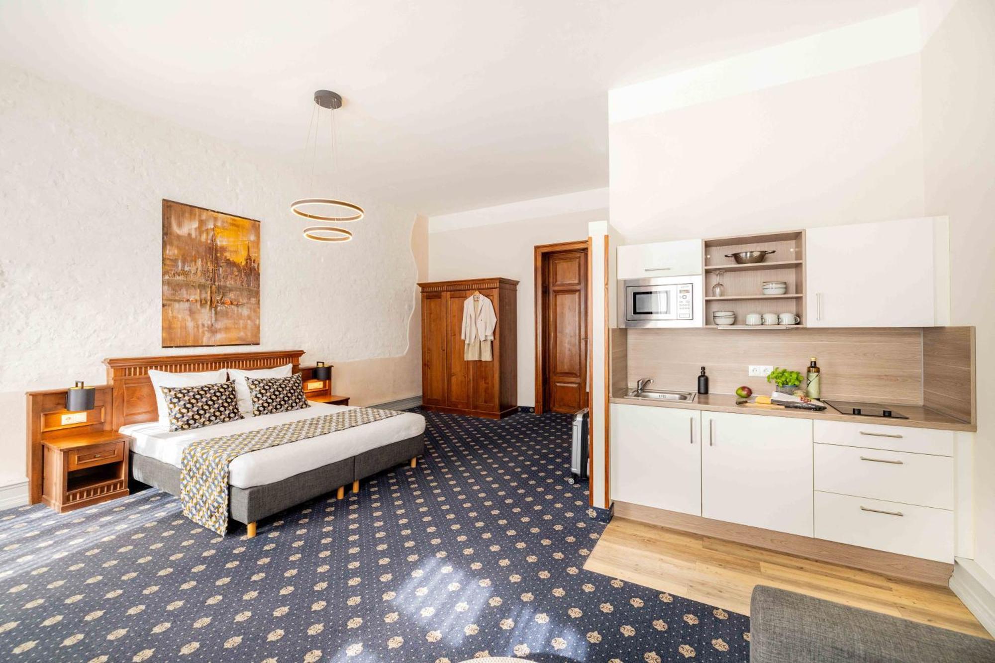 Deluxe Apartment