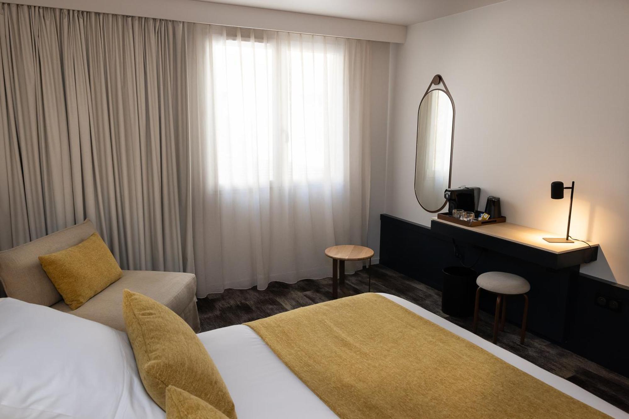 Superior Cosy Double Room,1661631805:JPEG