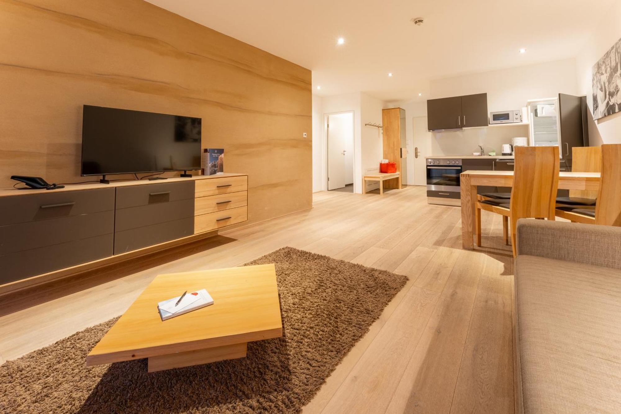 One-Bedroom Apartment,1664667174:JPEG