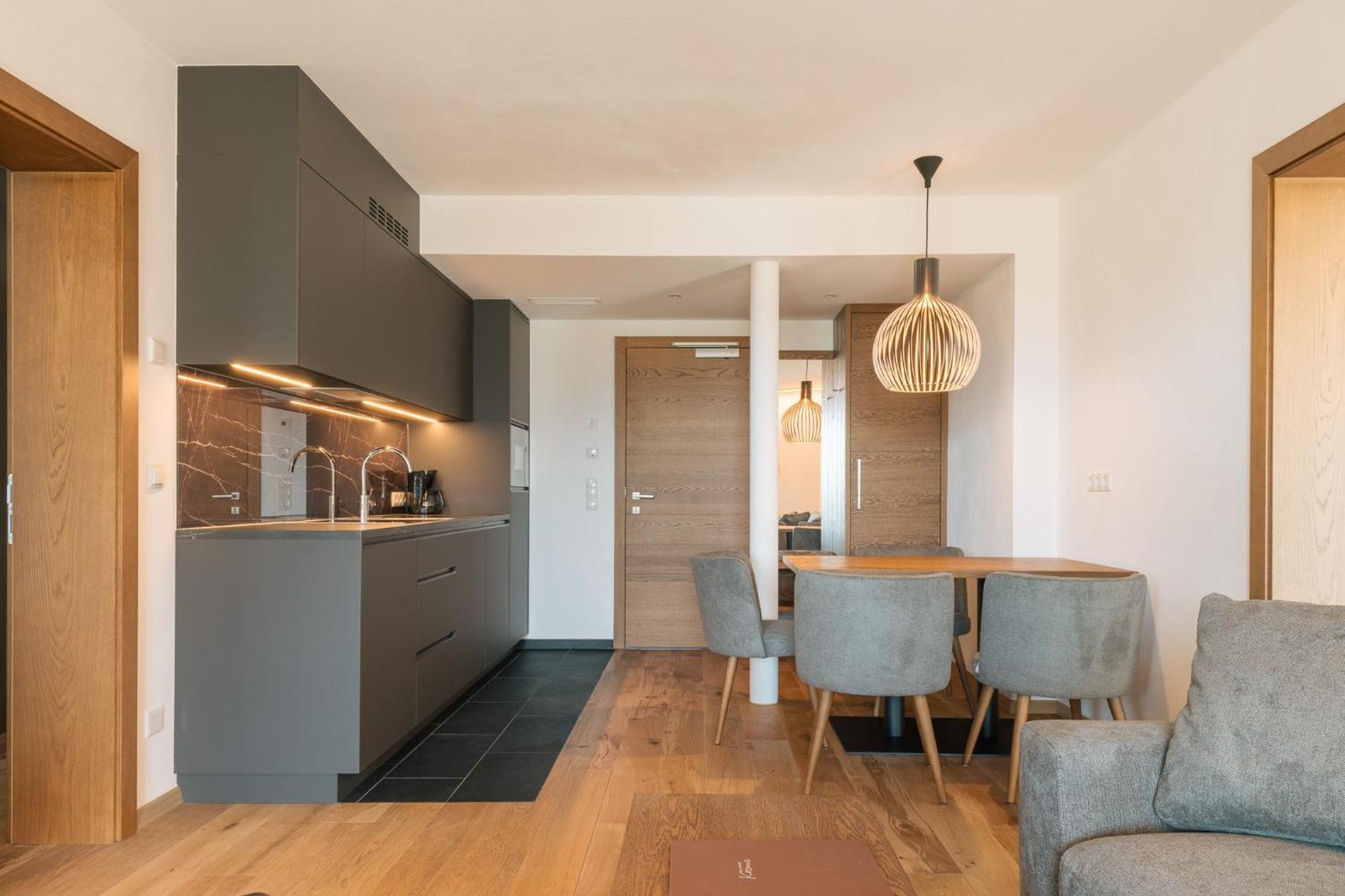 Apartment mit 2 Schlafzimmern mit Balkon und Terrasse