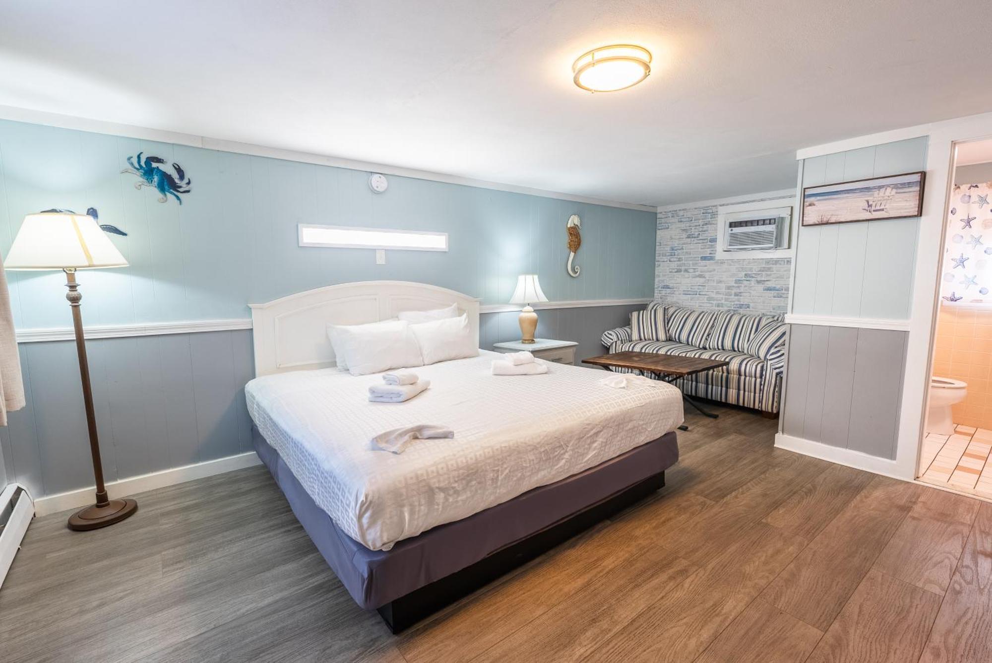 Standard King Room