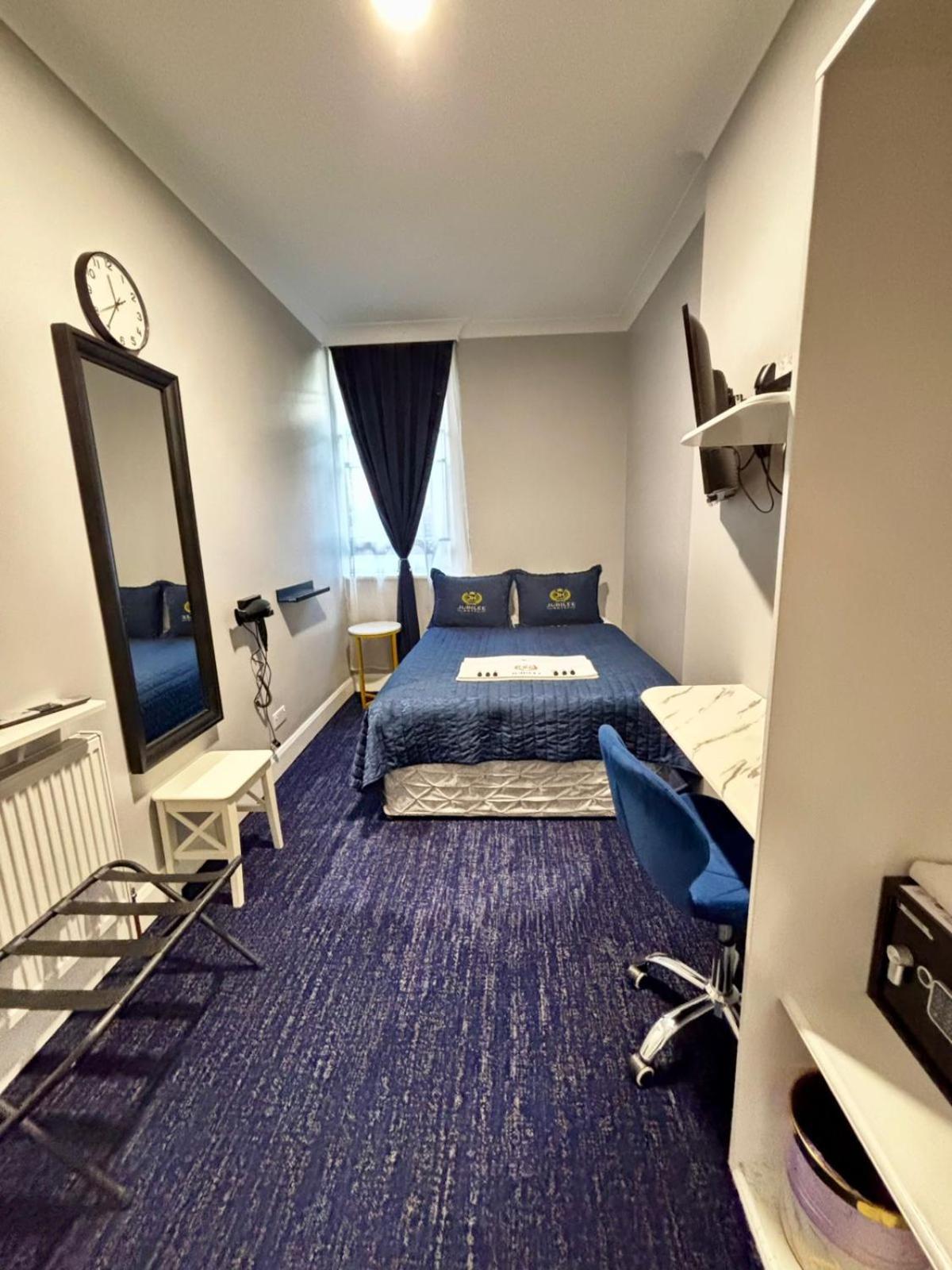 Double Room Shared Shower Toilet,1668046772:JPEG