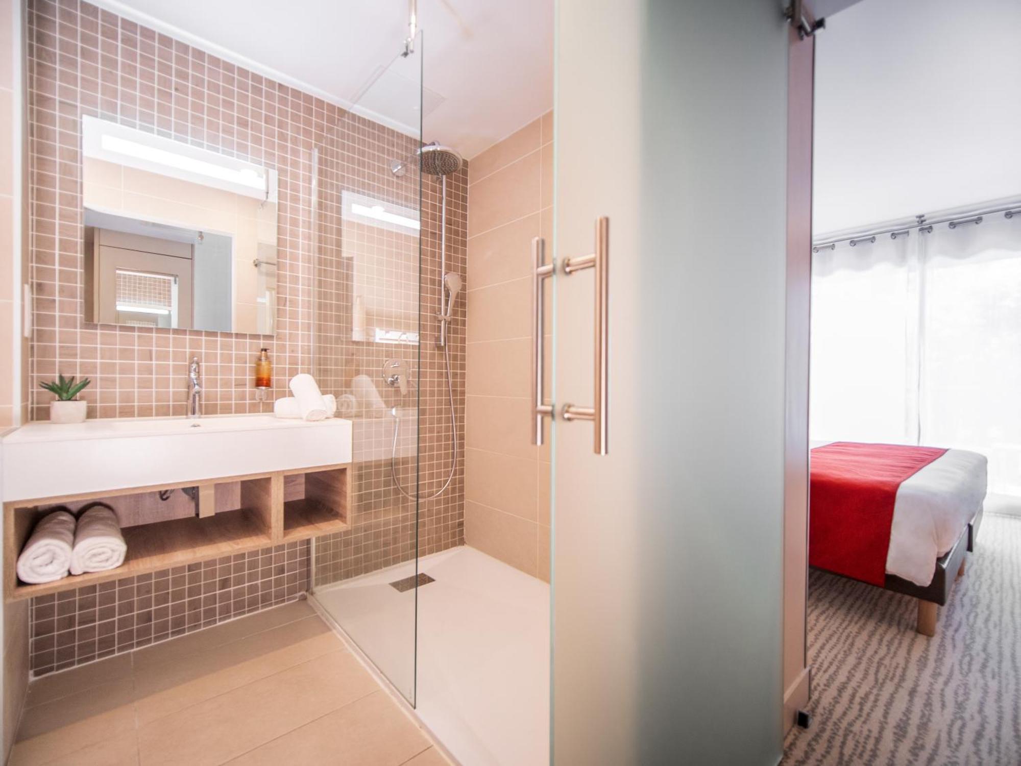 Deluxe Double Room with Spa Access,1668047245:JPEG