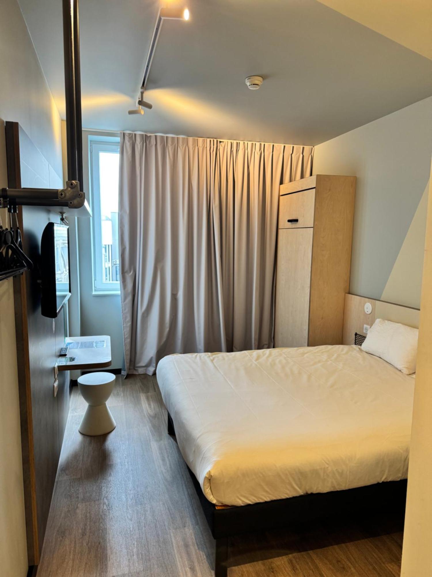 Triple Room One Double One Single Bed,1670888309:JPEG
