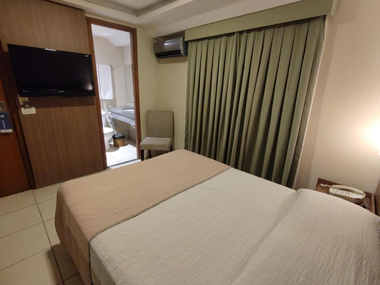 Quarto Duplo
