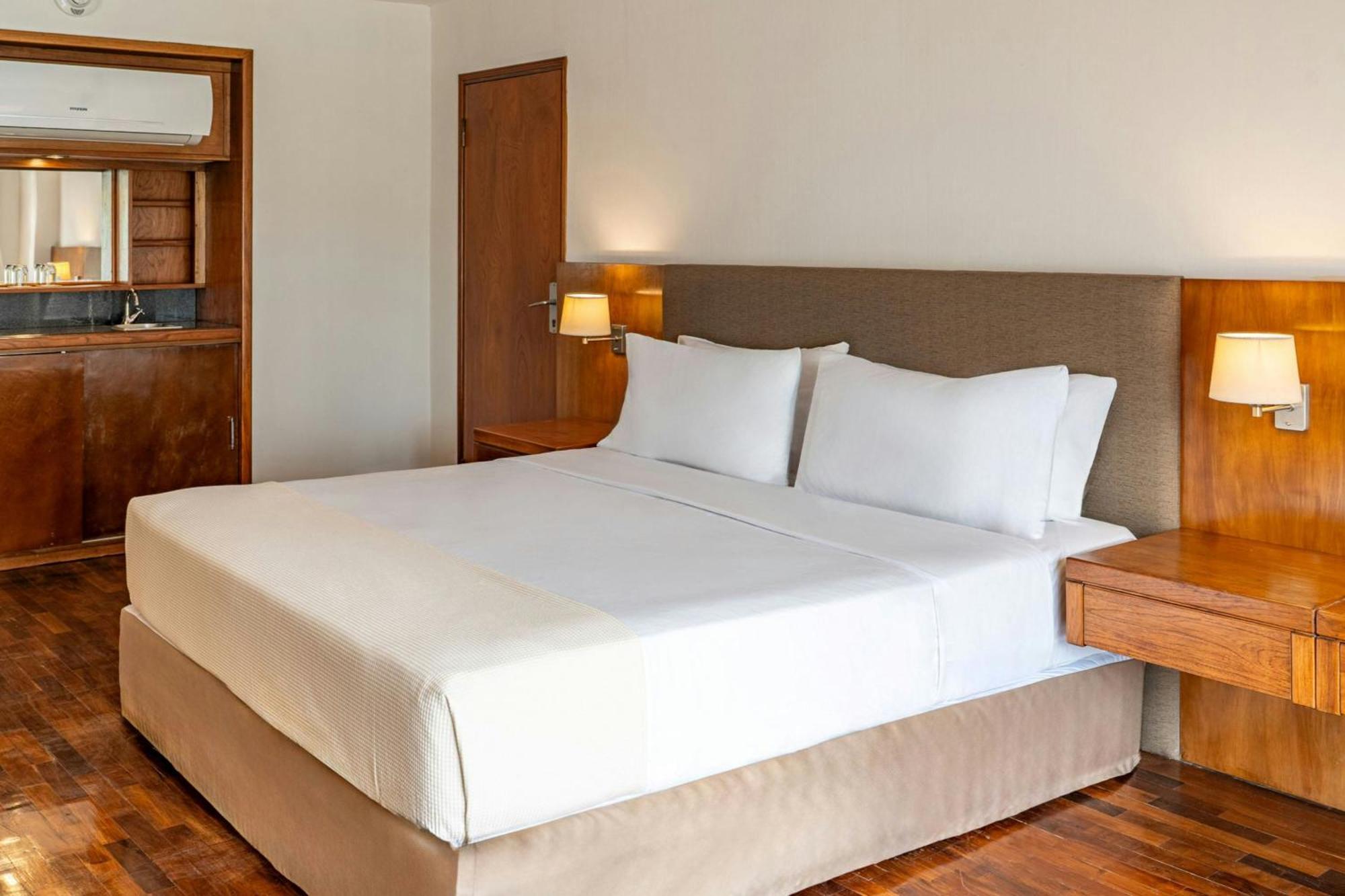 Premier King Room