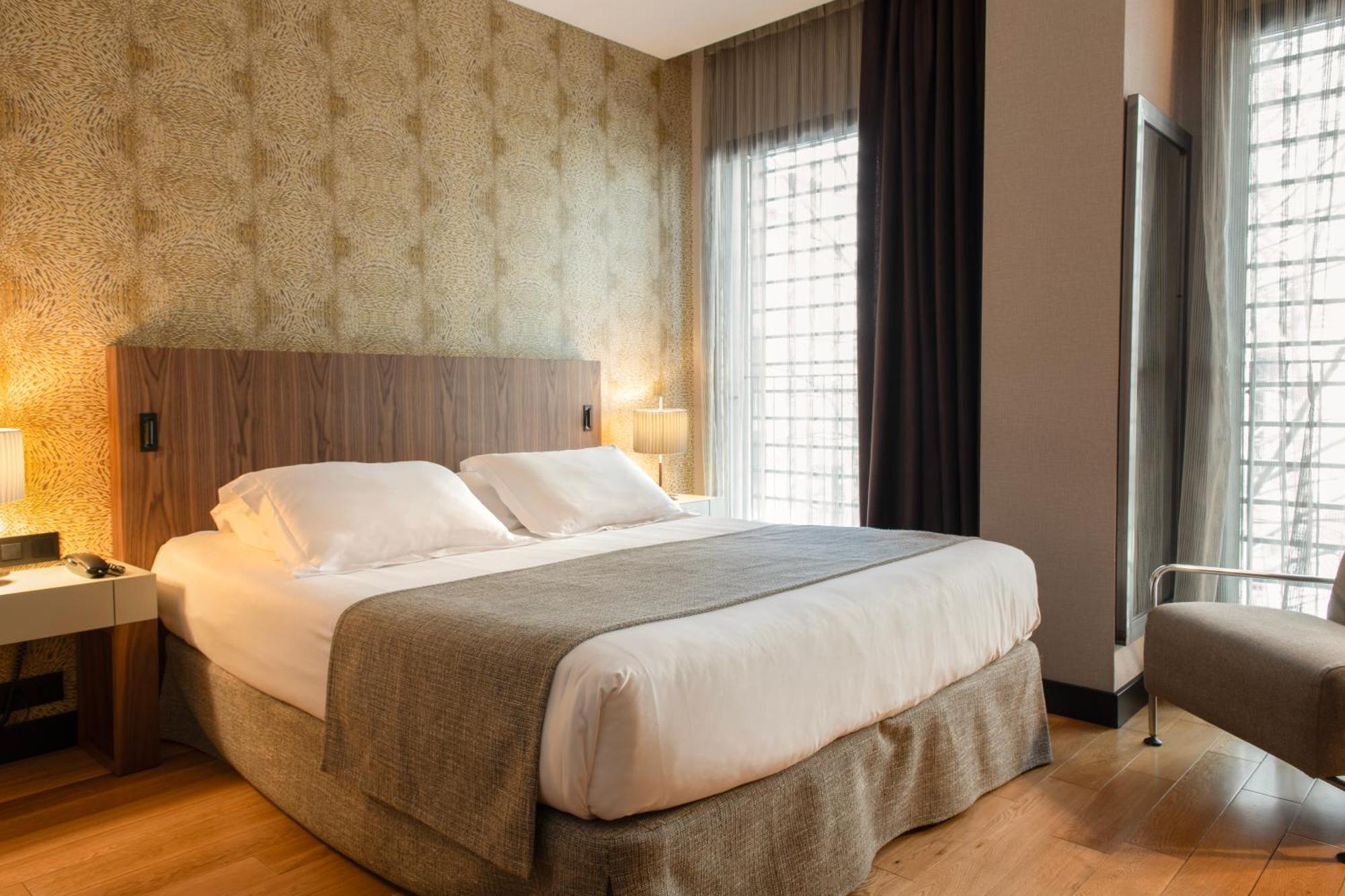Double Room,1676728902:JPEG