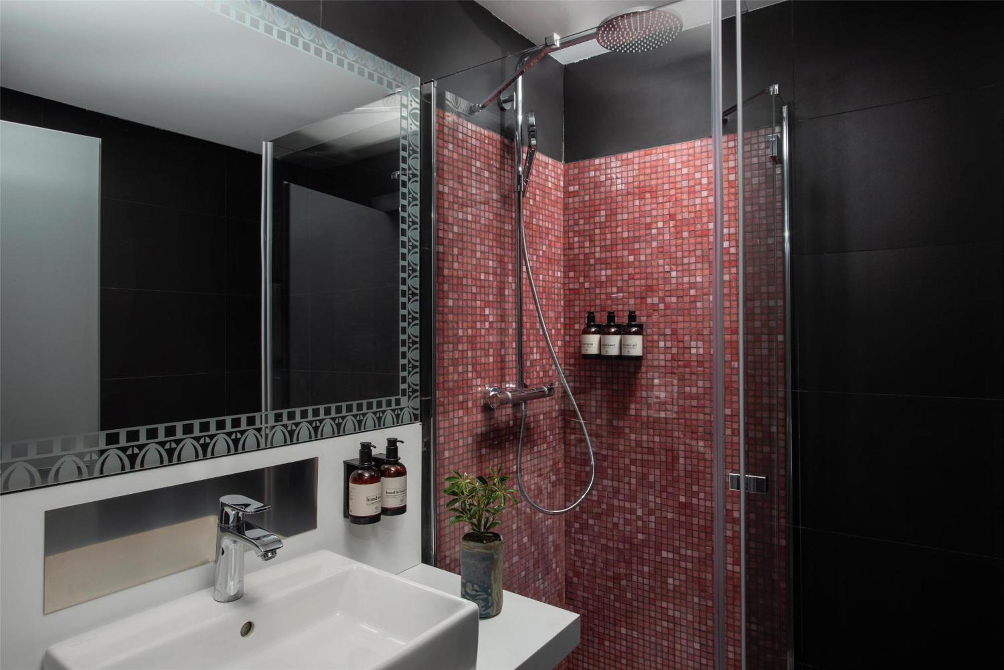 Quarto Nhow