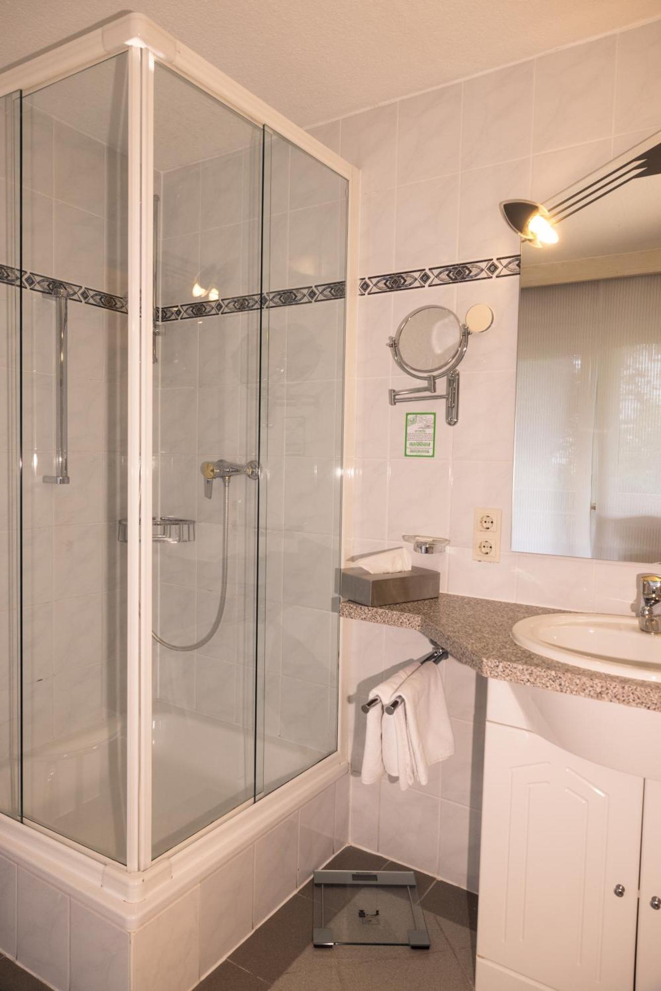 Doppelzimmer mit Balkon