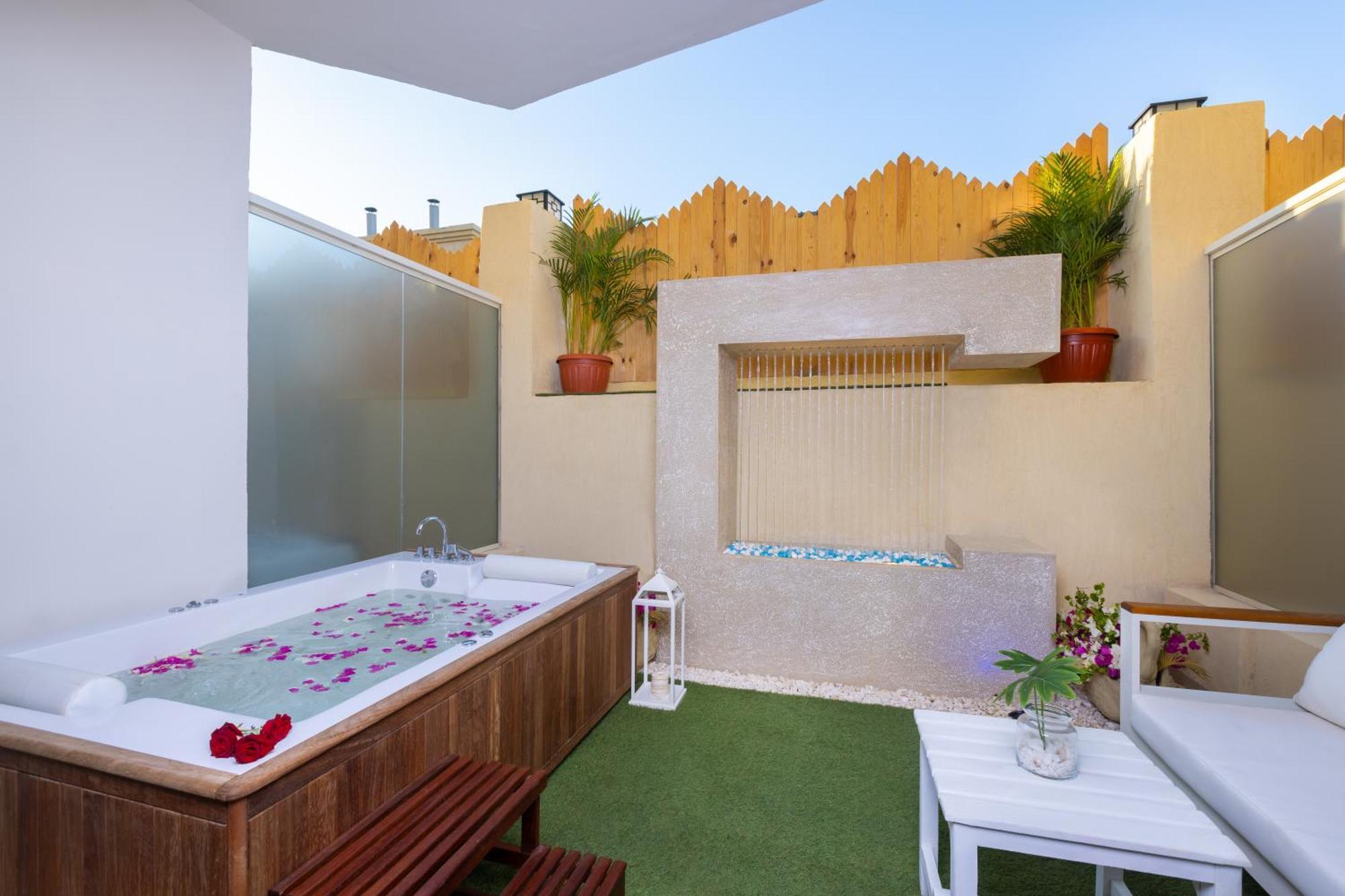 Jacuzzi Room,1679578591:JPEG
