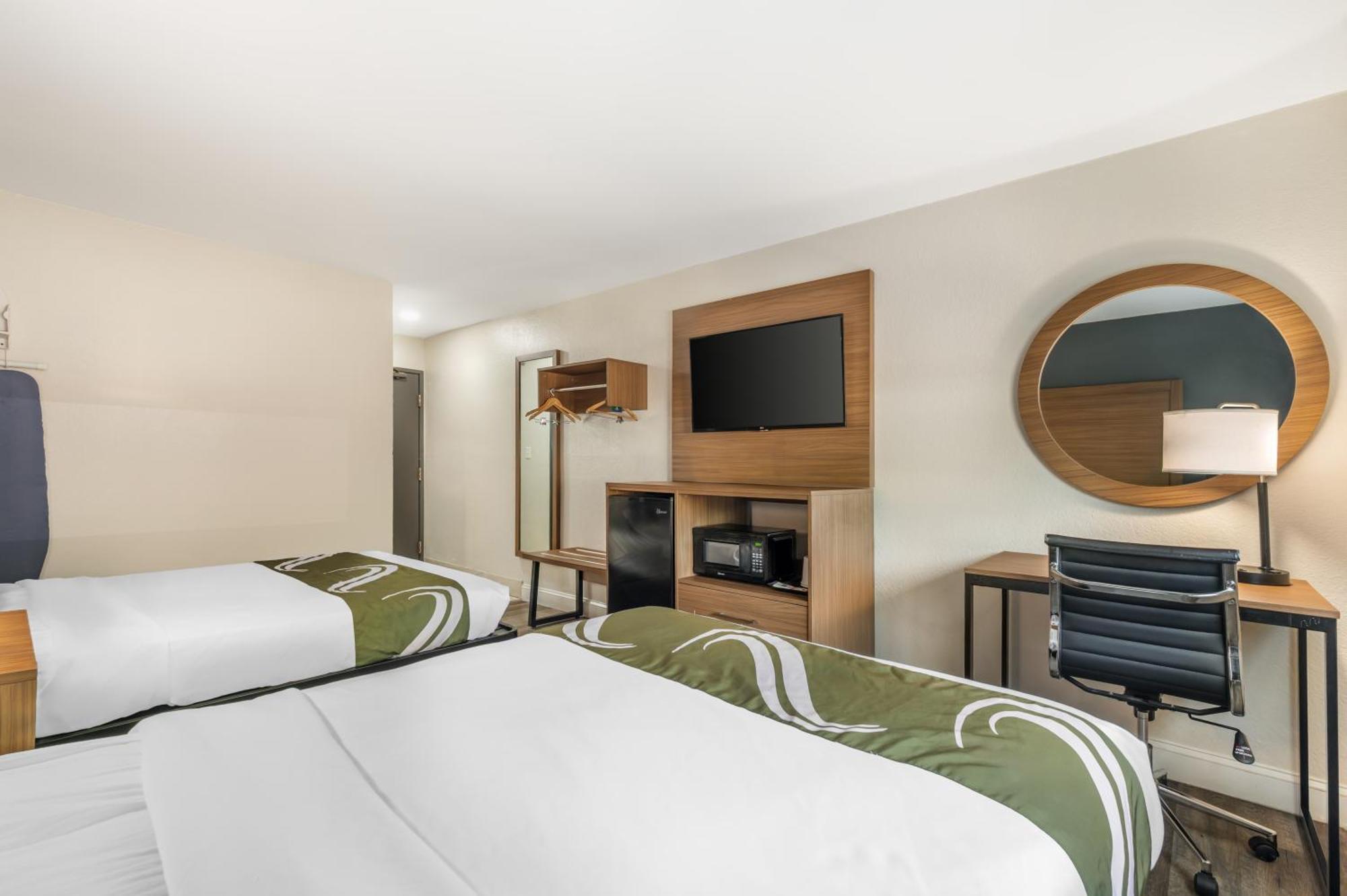 Double Room with Two Double Beds - Non-Smoking