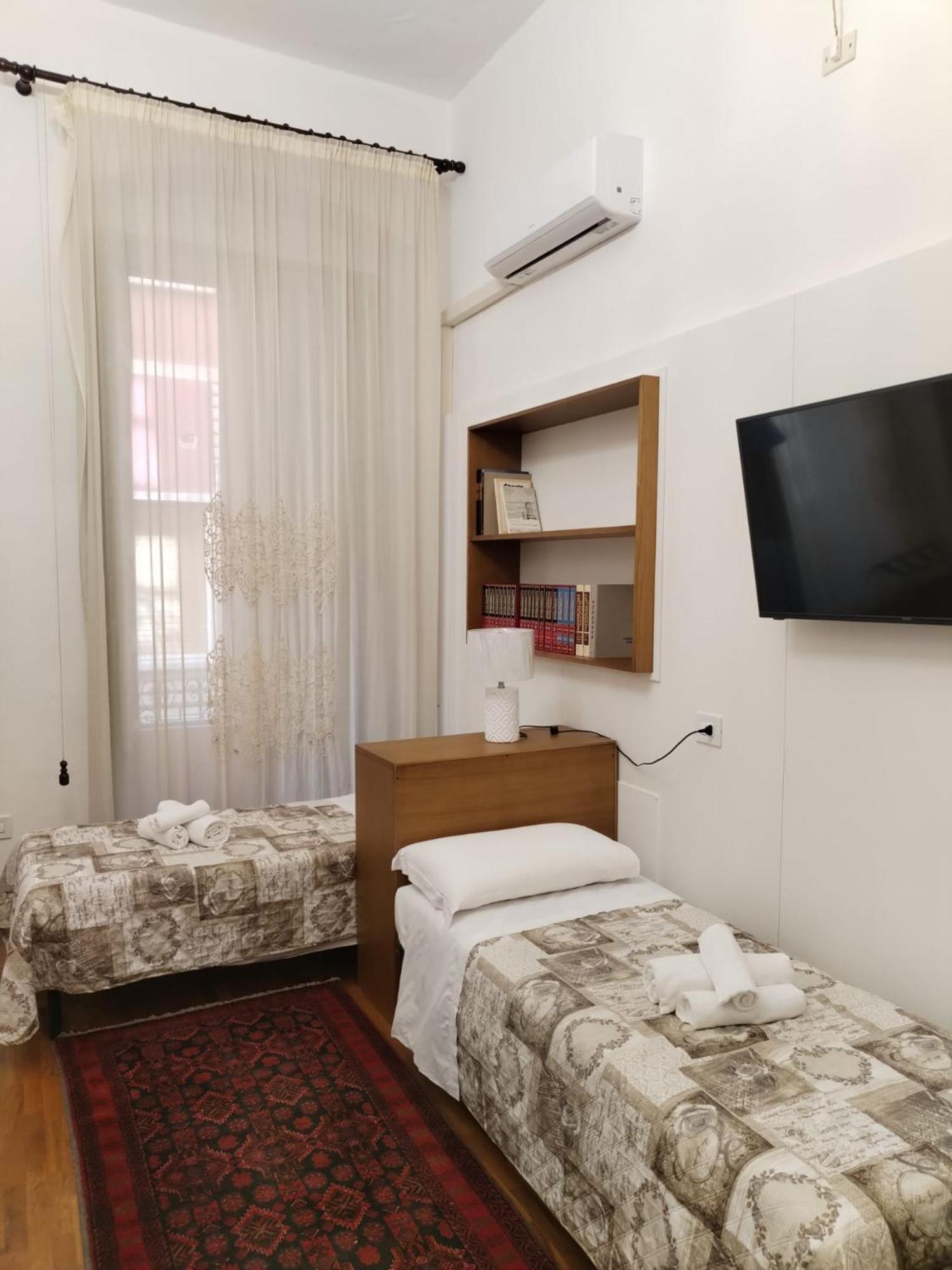 Camera Familiare con Bagno Privato