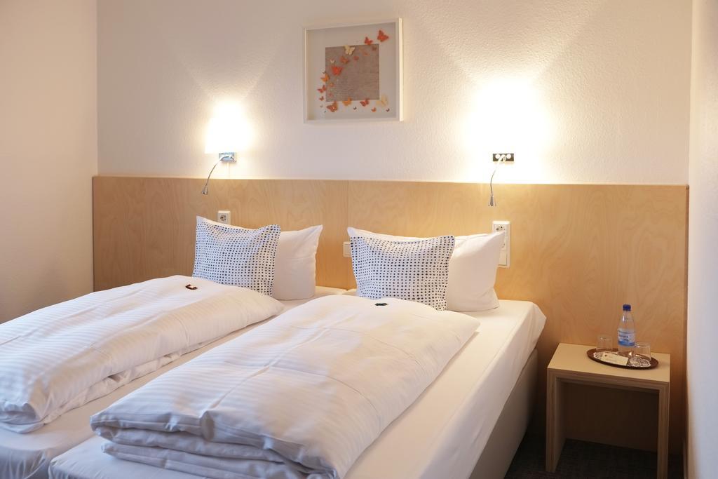Standard Double Room,168545220:JPEG