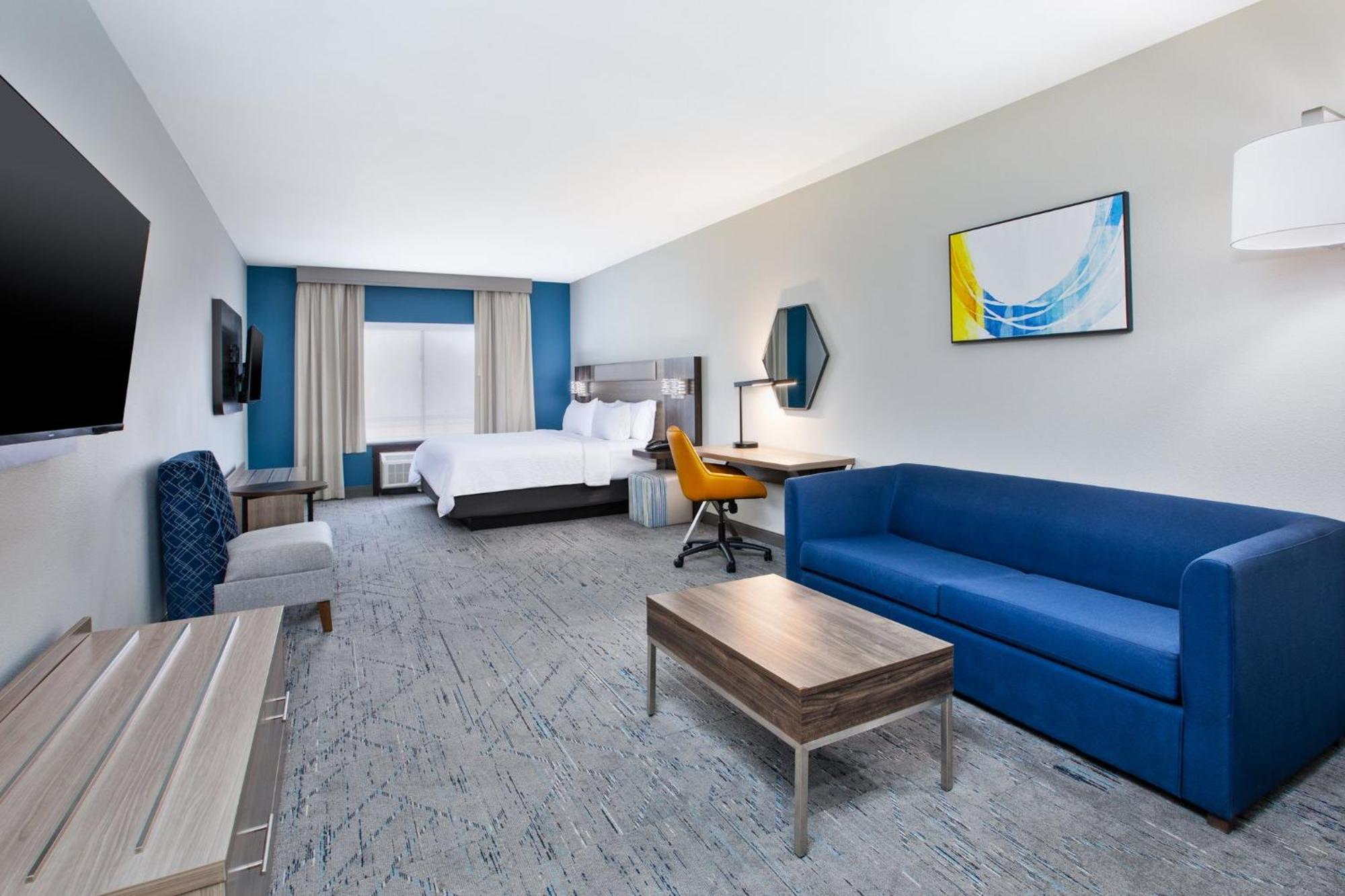King Suite with Sofa Bed