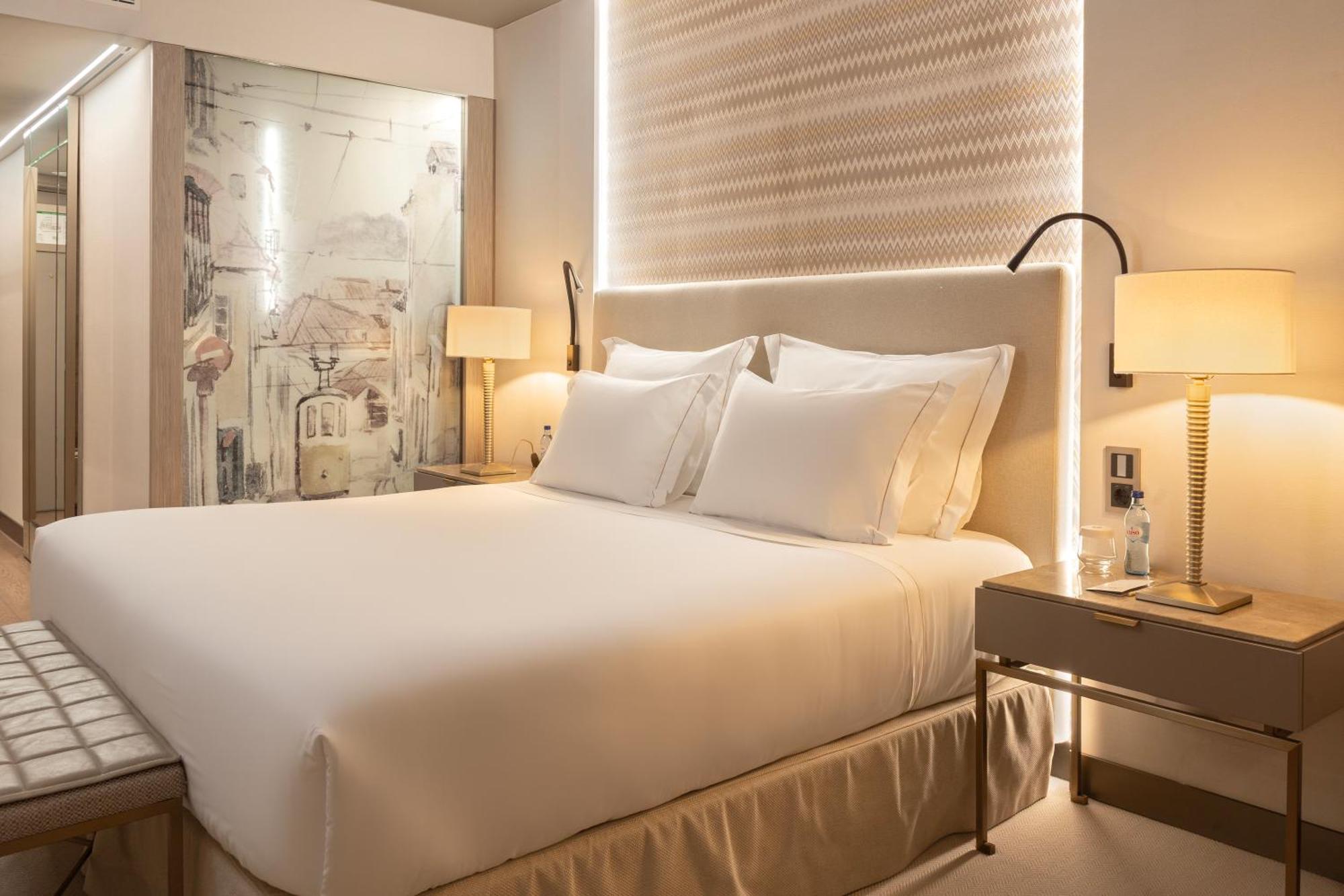 Quarto Premium com Cama de Casal ou 2 de Solteiro