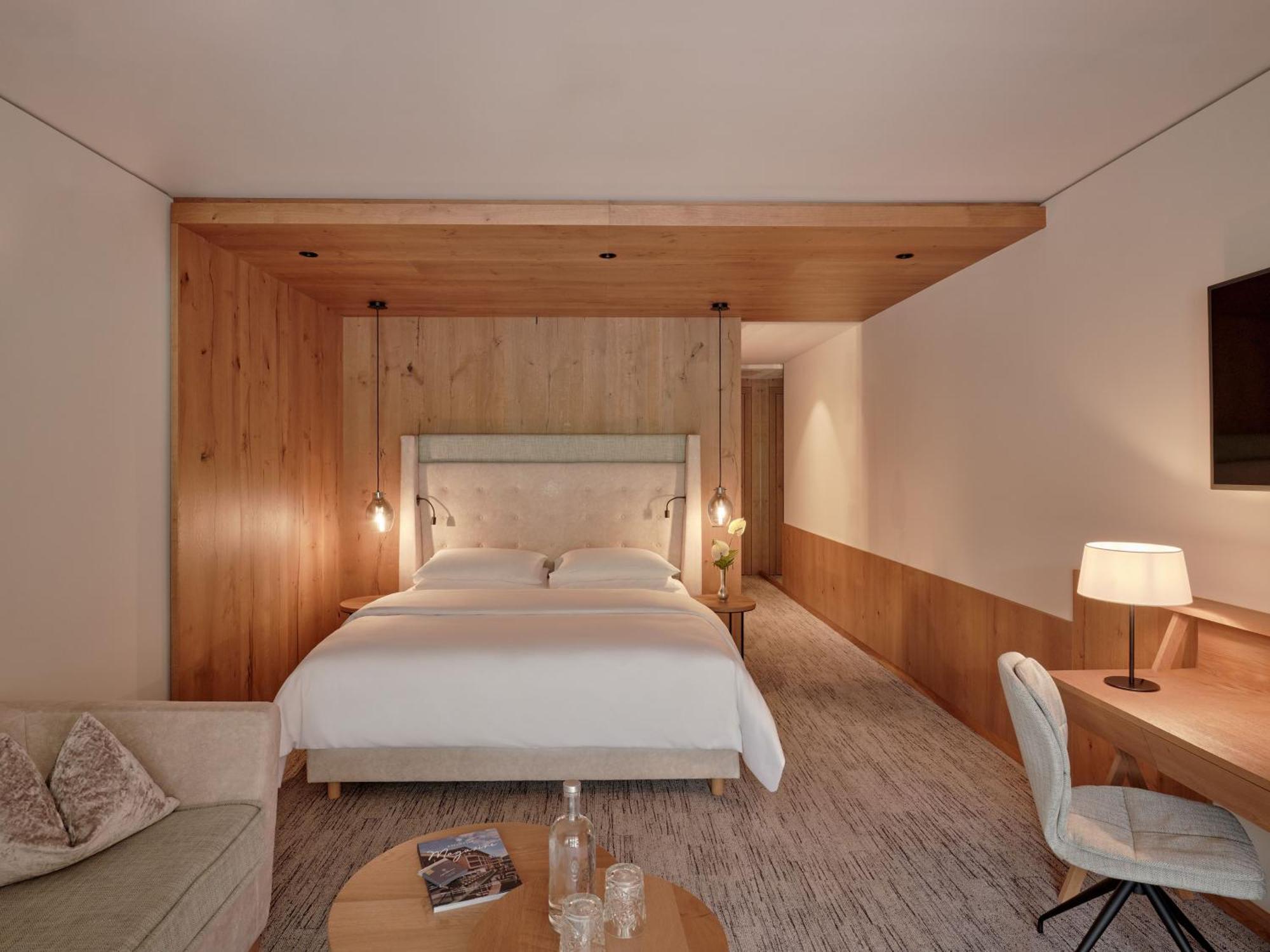 Deluxe Junior Suite