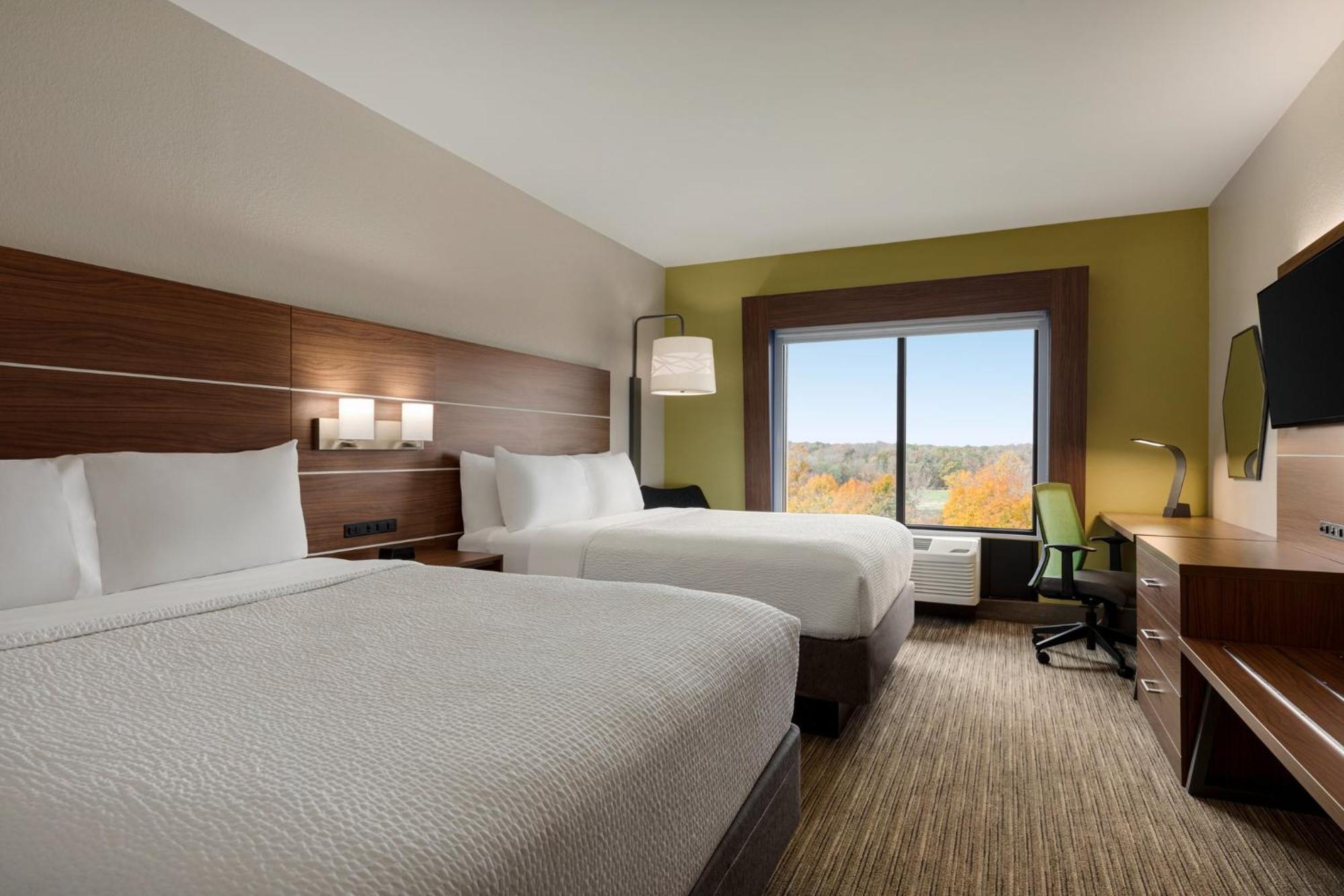 Standard Room with Two Queen Beds
