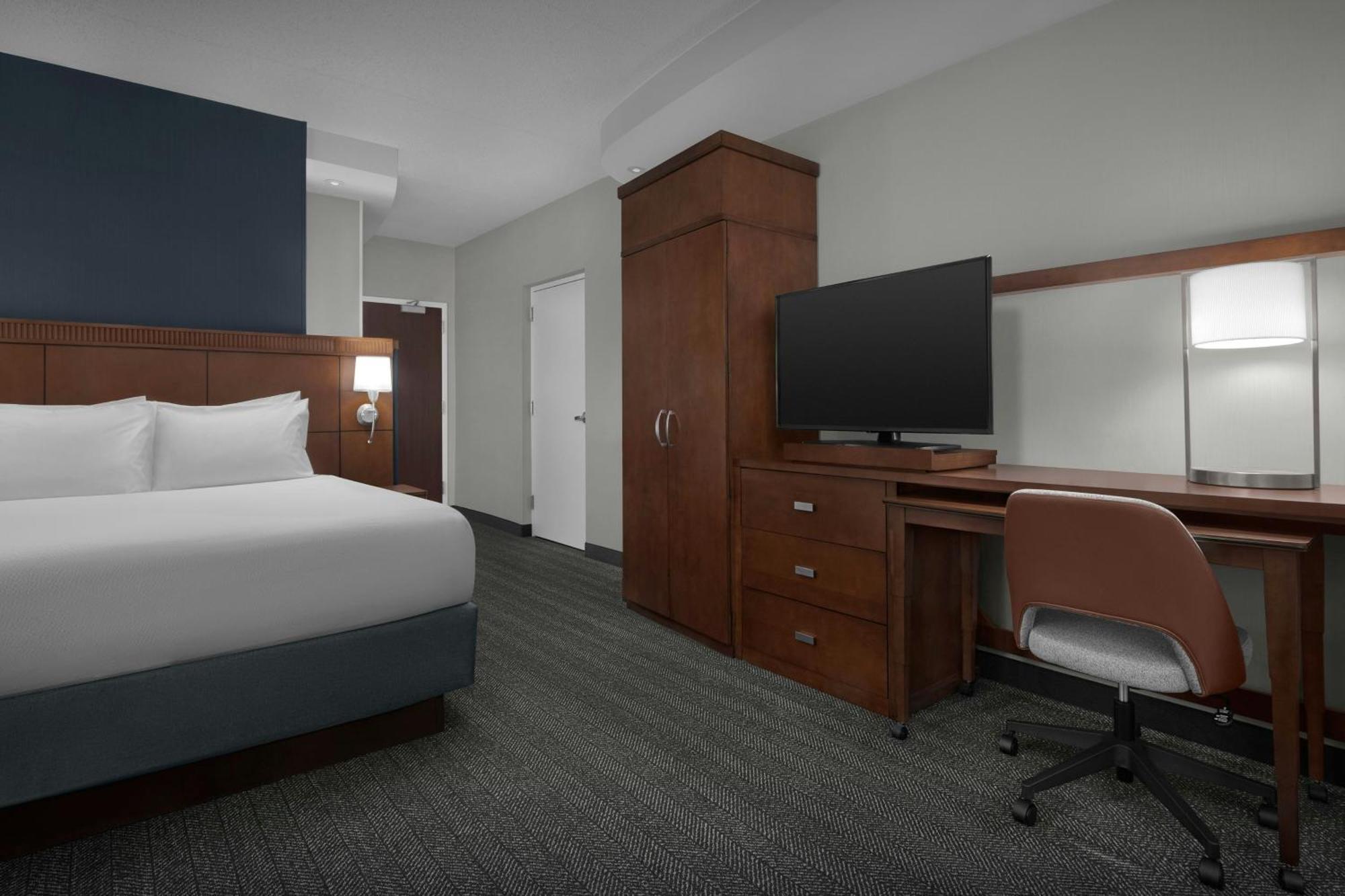 King Room with Sofa Bed and Adapted Tub - Mobility and Hearing Accessible