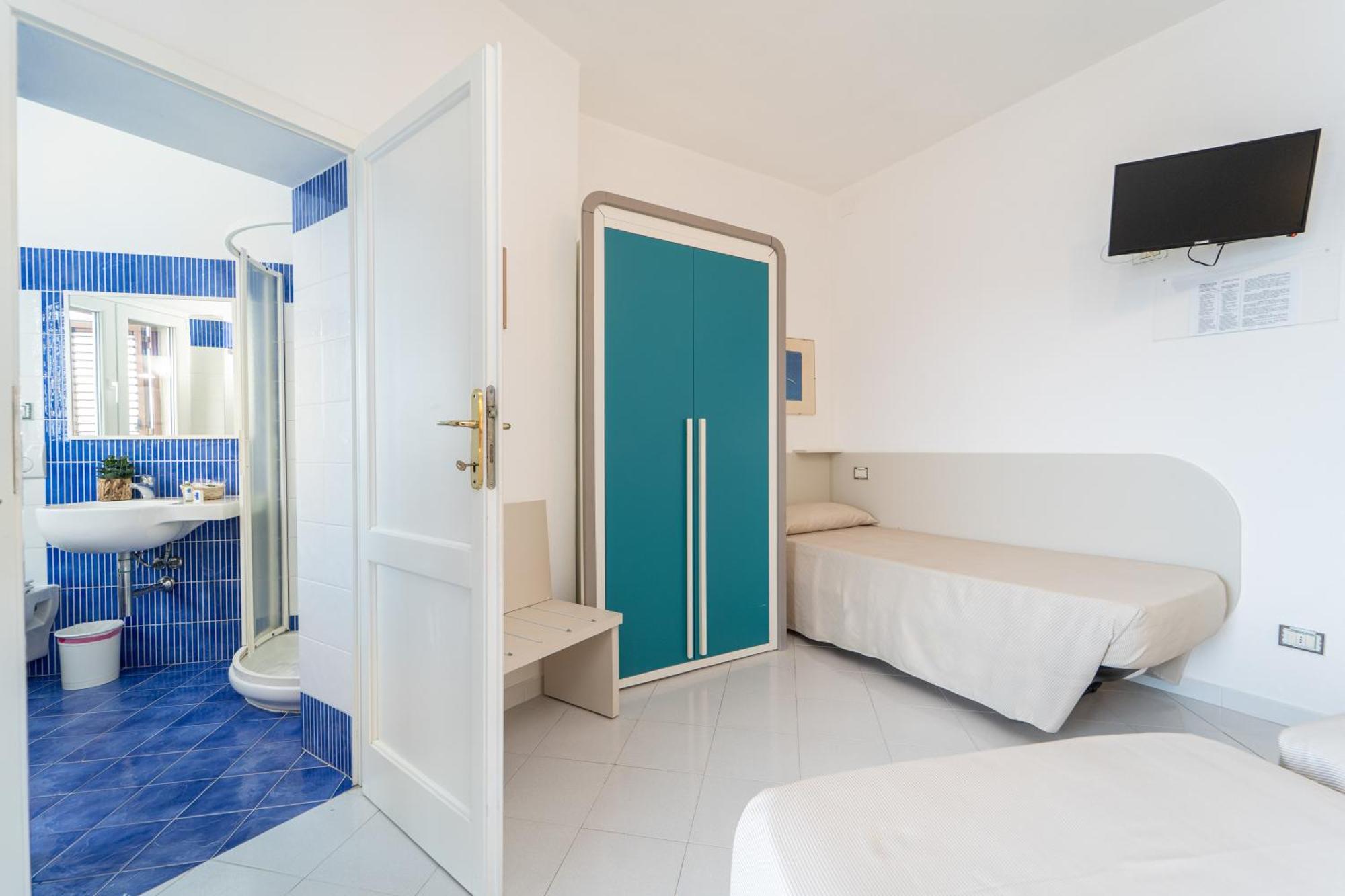 Camera Familiare con Vista Mare