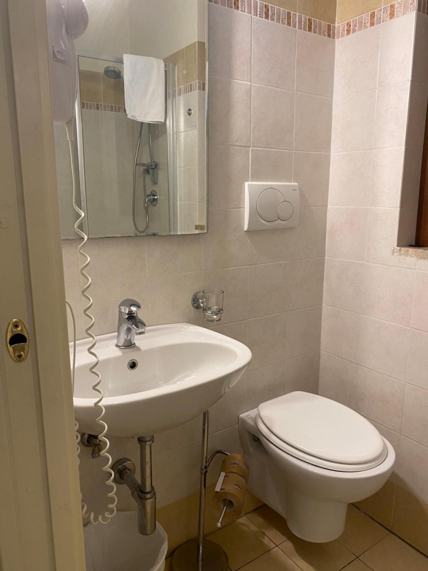 Quadruple Room without view,1690932999:JPEG