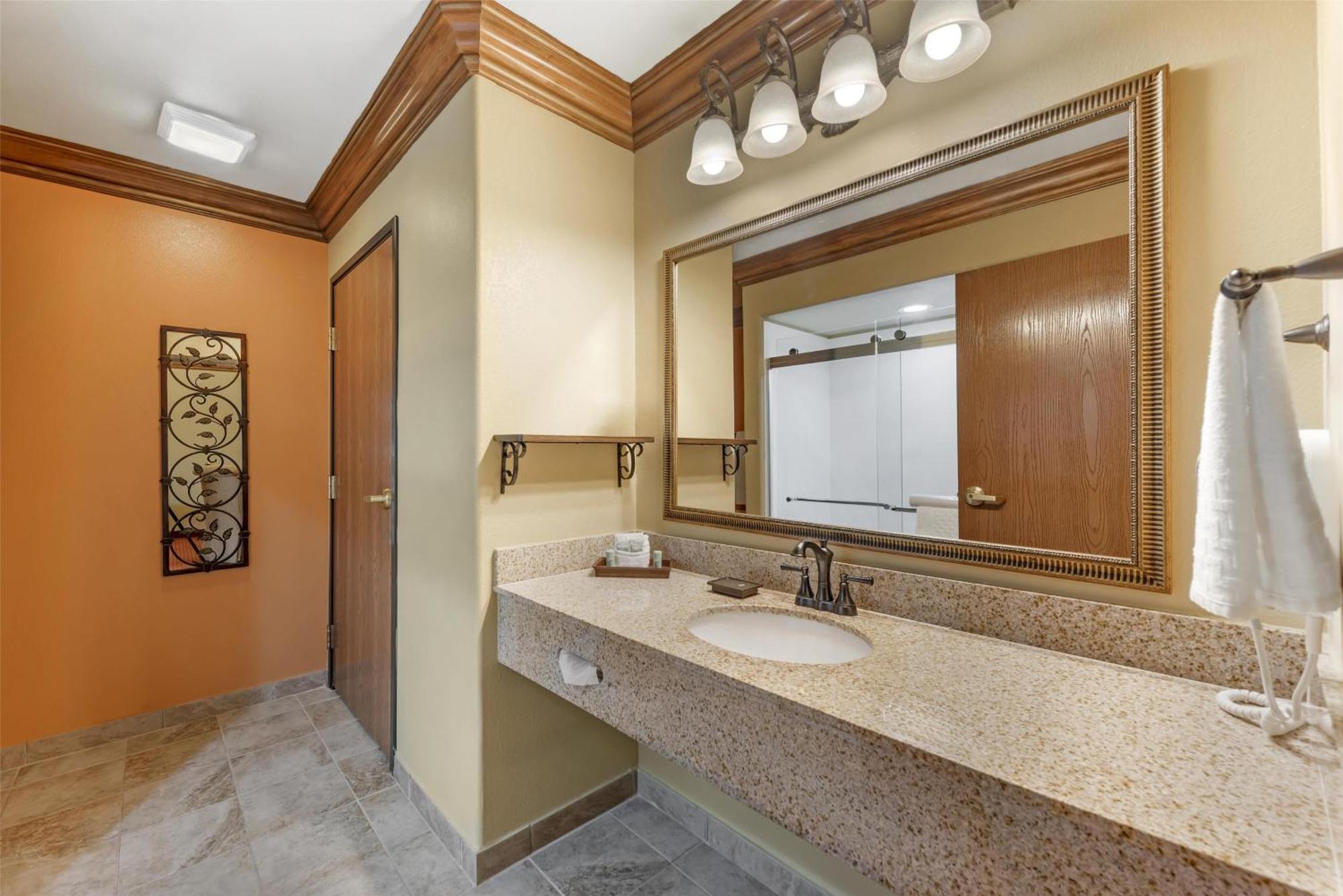 Queen Suite with Two Queen Beds
