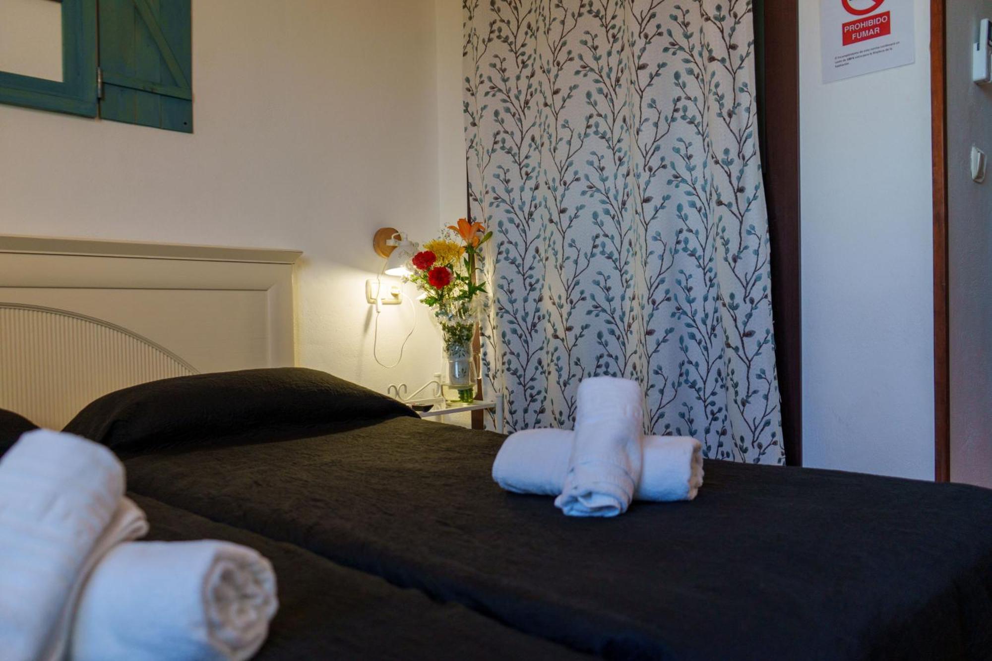 Queen Room with Two Queen Beds,1692122320:JPEG