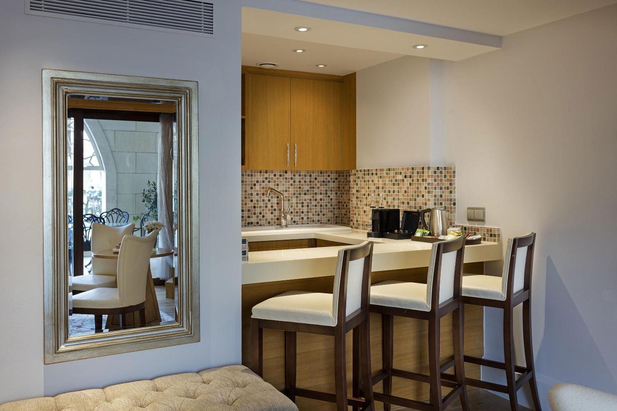 Premium Maisonette-Suite mit direktem Poolzugang