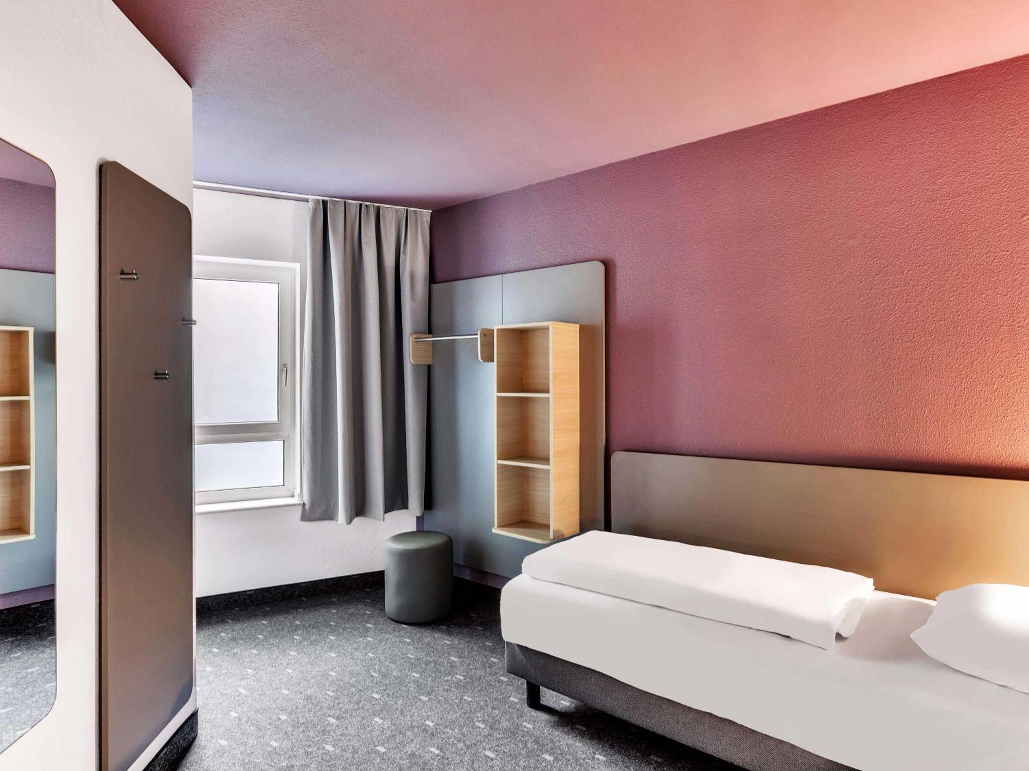 Triple Room,1694534305:JPEG