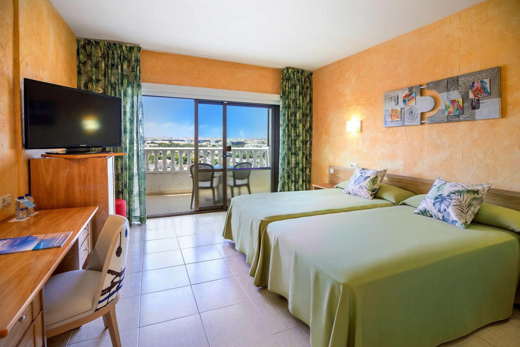 Double or Twin Room,1697787064:JPEG